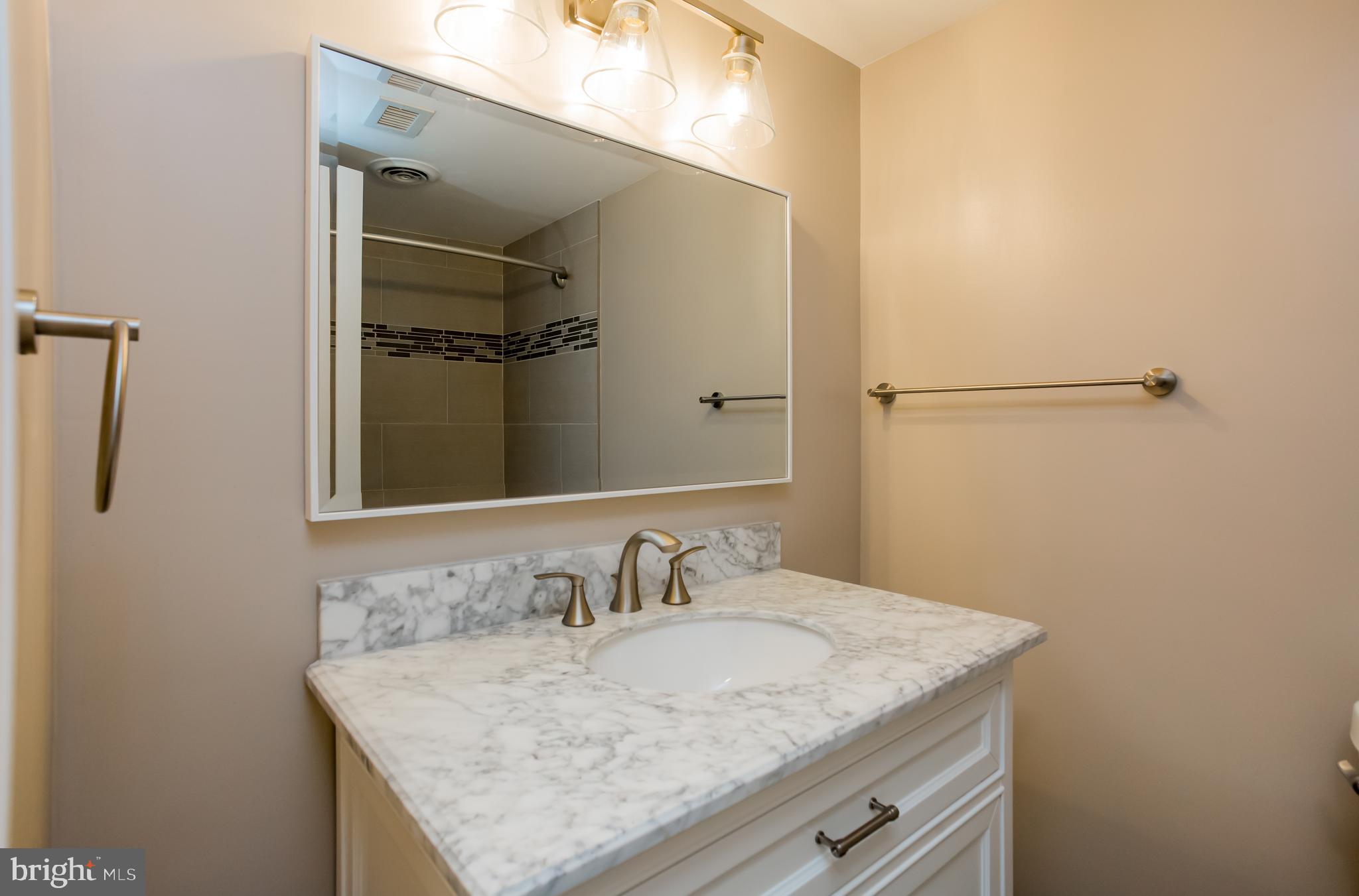 OCCOQUAN RIDGE CONDO - Residential Lease