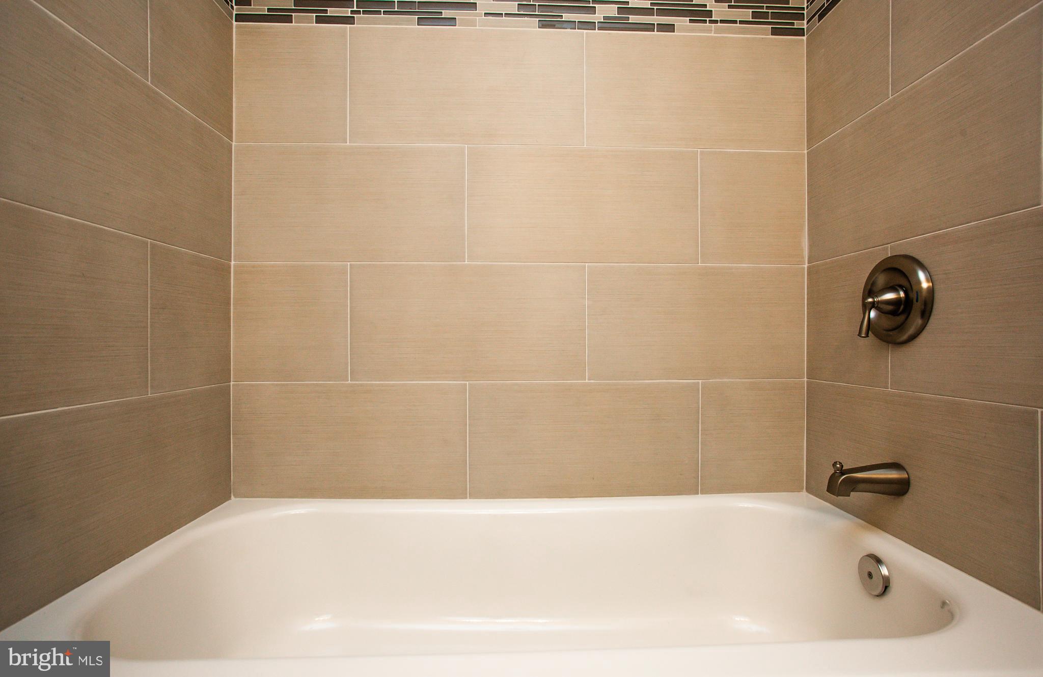 OCCOQUAN RIDGE CONDO - Residential Lease