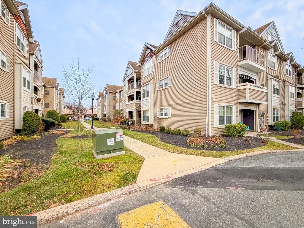 DELAIRE LANDING - Residential