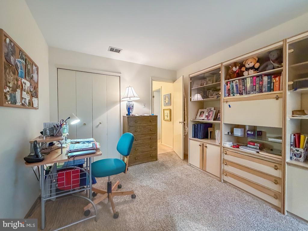 DELAIRE LANDING - Residential