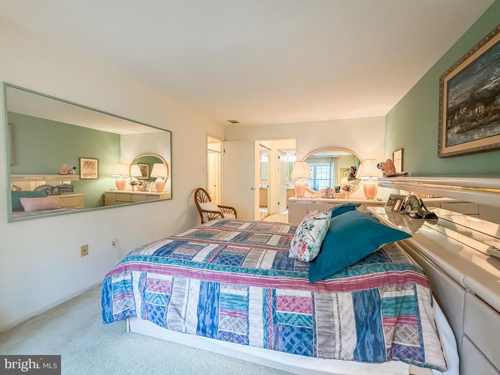 DELAIRE LANDING - Residential