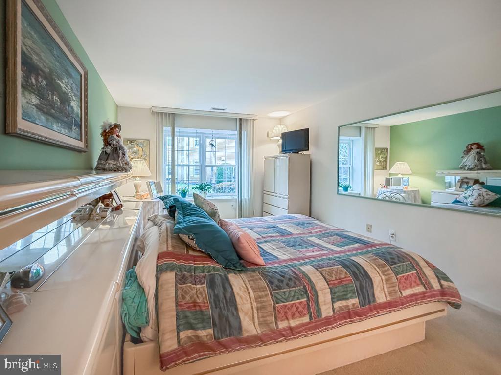 DELAIRE LANDING - Residential