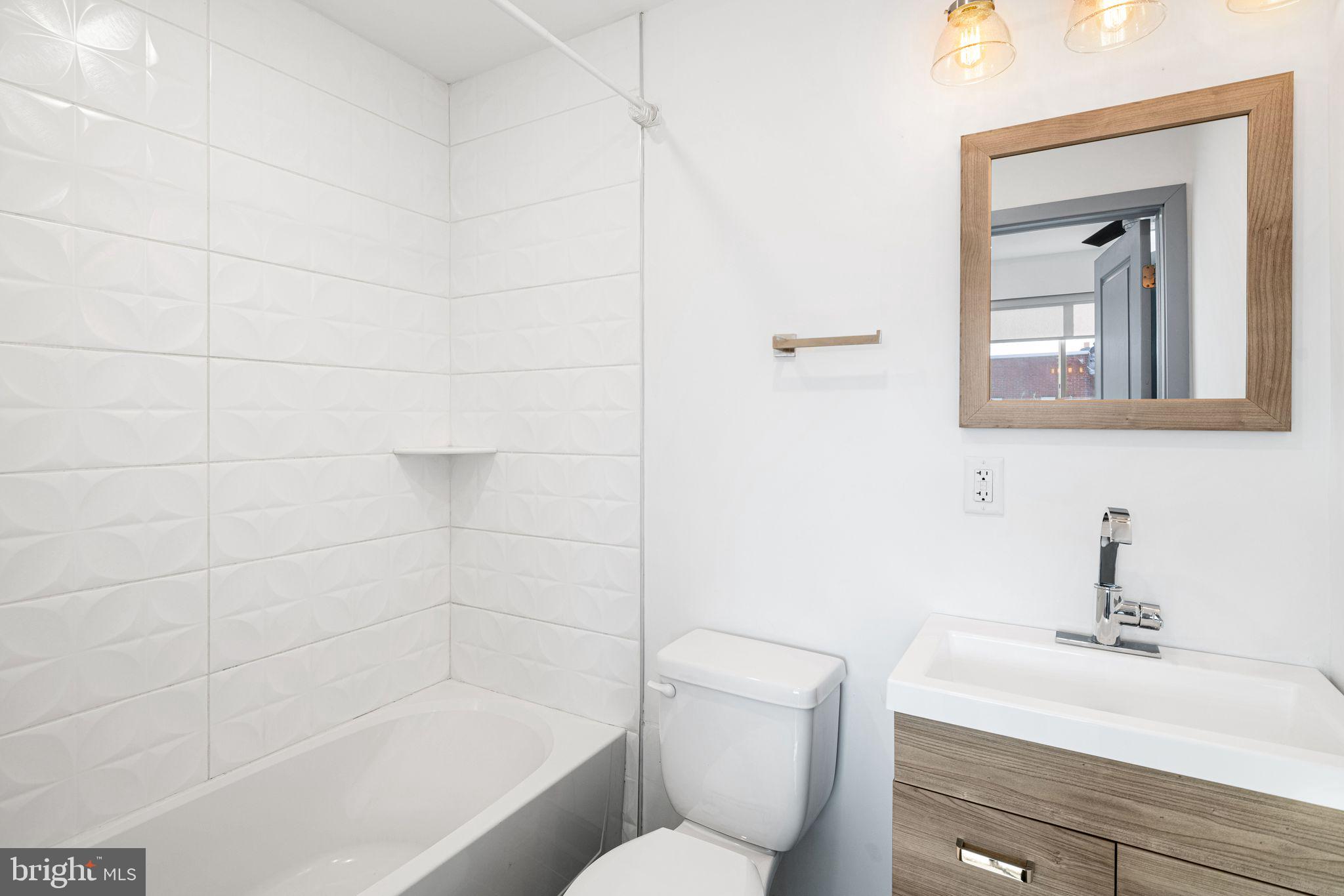 NORRIS SQUARE - Residential Lease