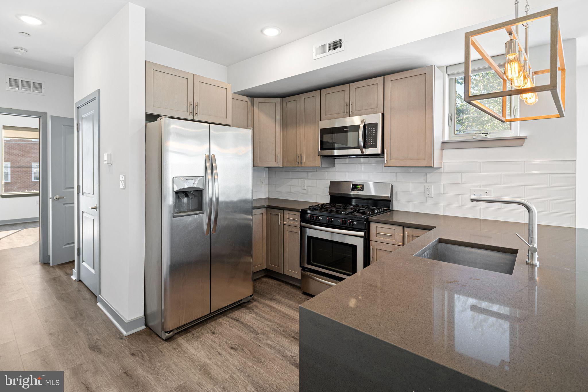 NORRIS SQUARE - Residential Lease