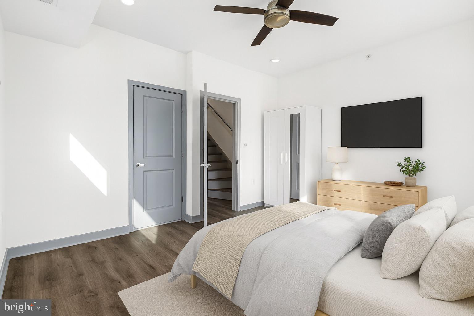 NORRIS SQUARE - Residential Lease