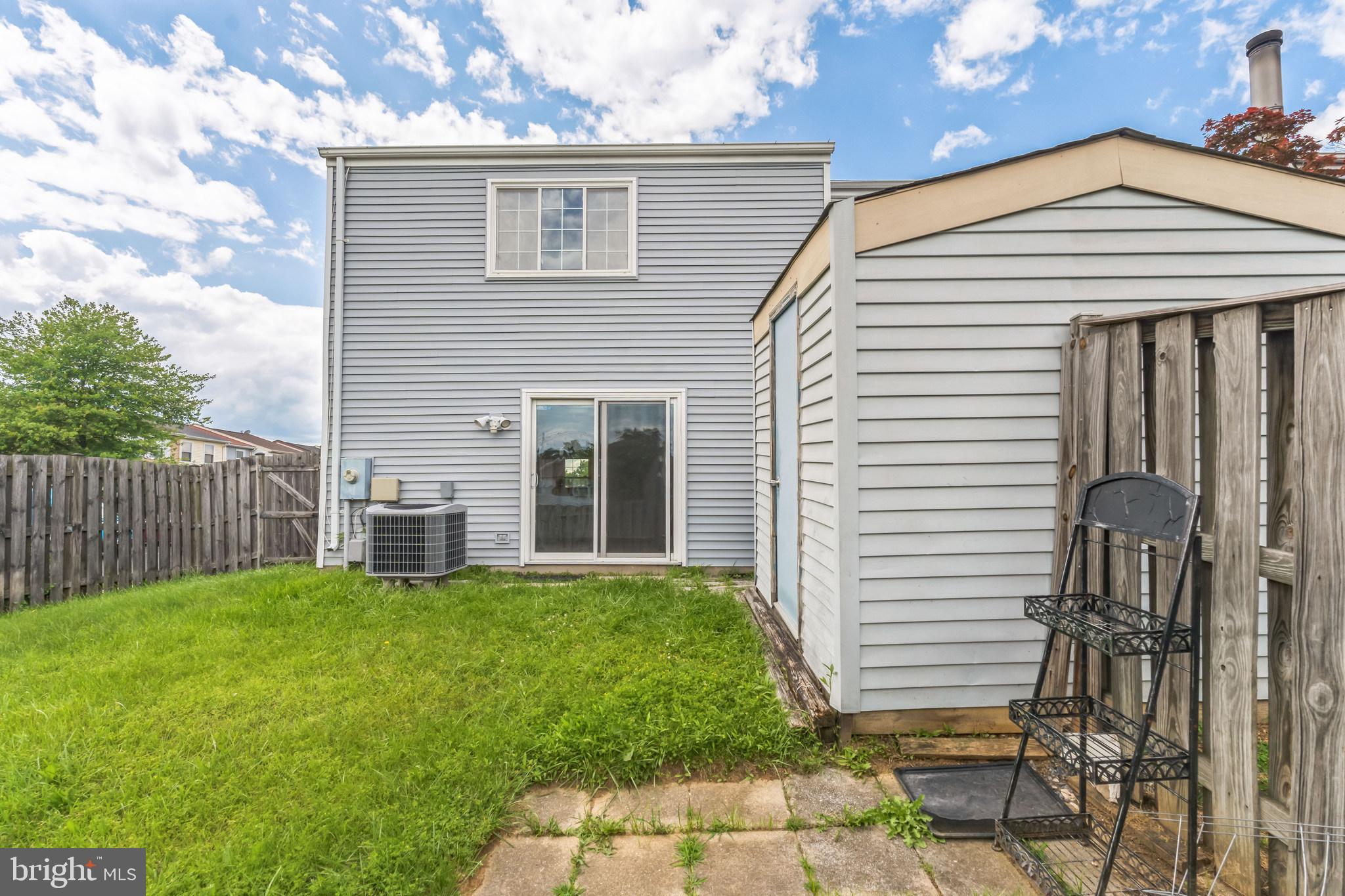 MIDDLEBROOK COMMONS - Residential