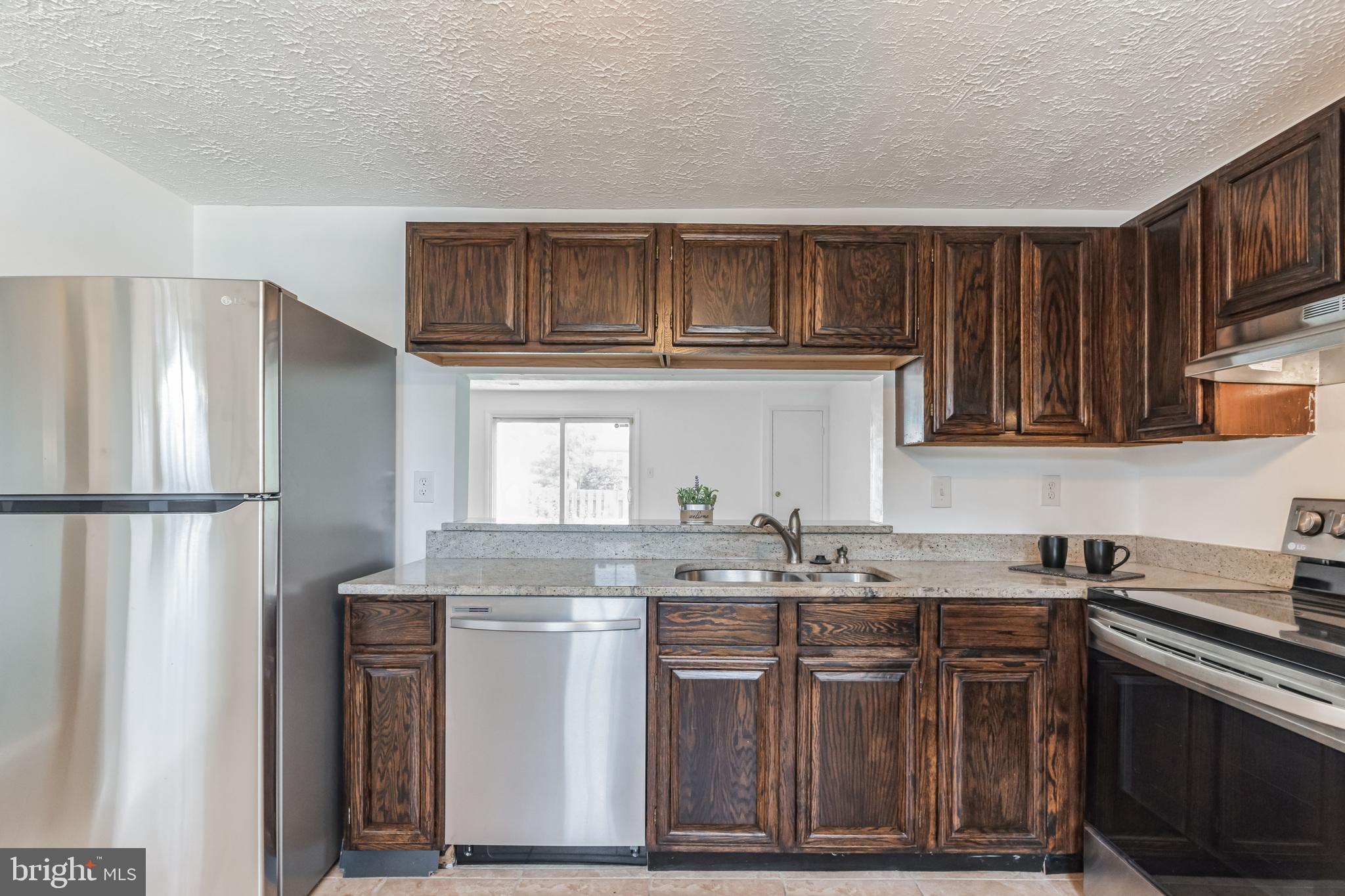 MIDDLEBROOK COMMONS - Residential