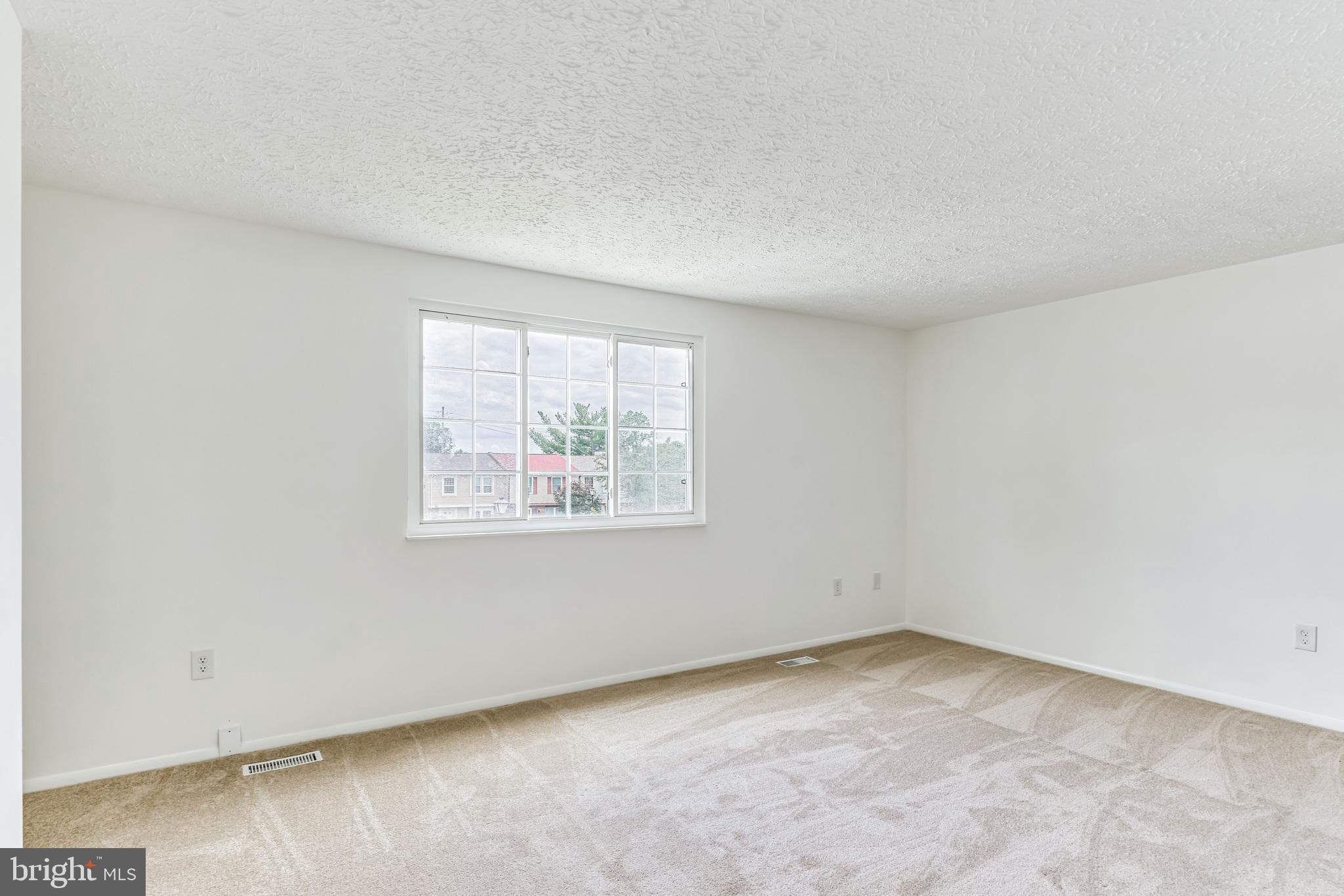 MIDDLEBROOK COMMONS - Residential