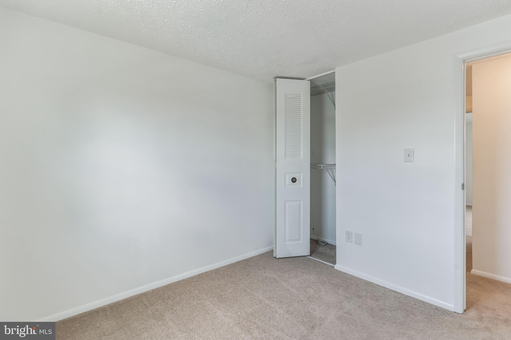 MIDDLEBROOK COMMONS - Residential