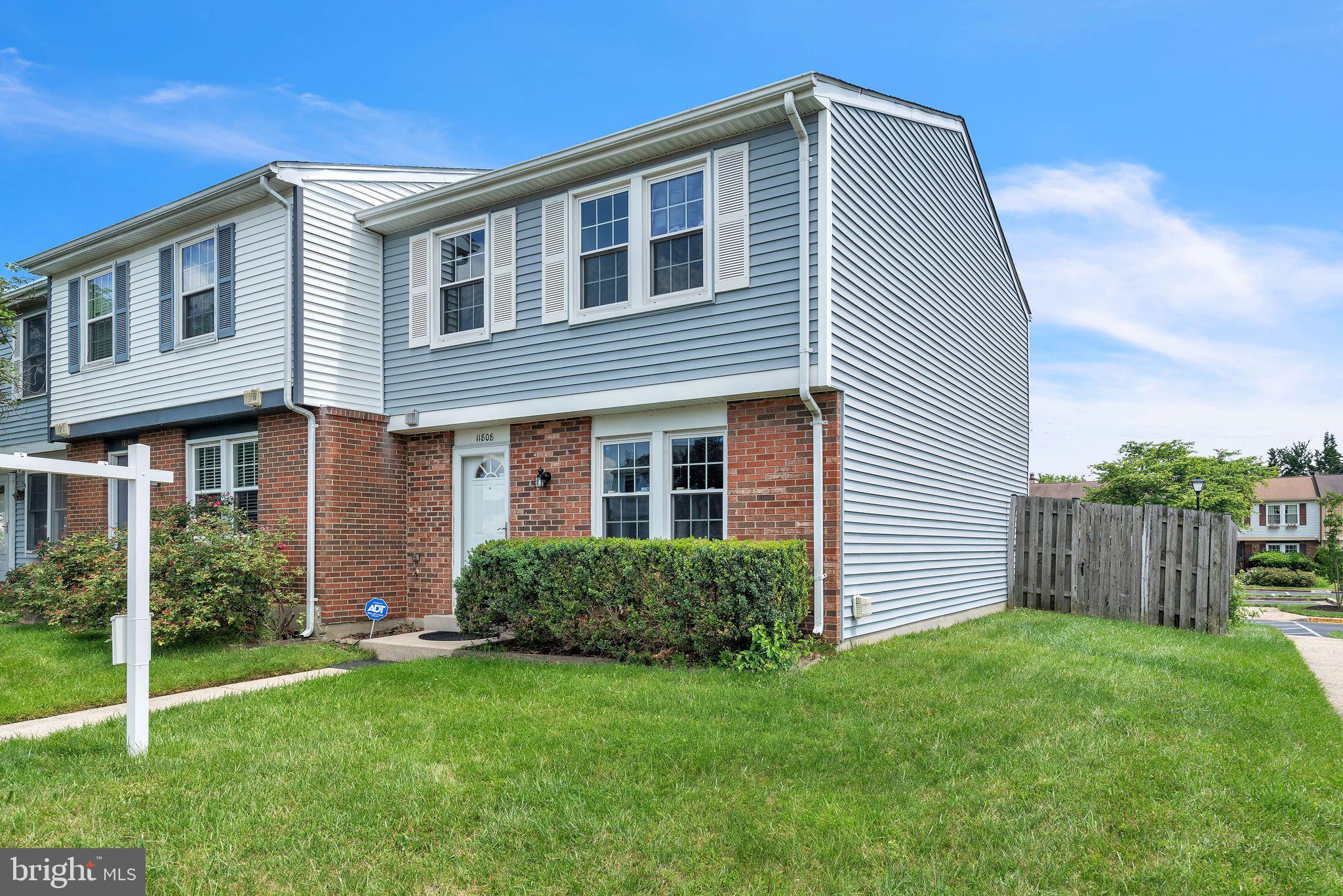 MIDDLEBROOK COMMONS - Residential