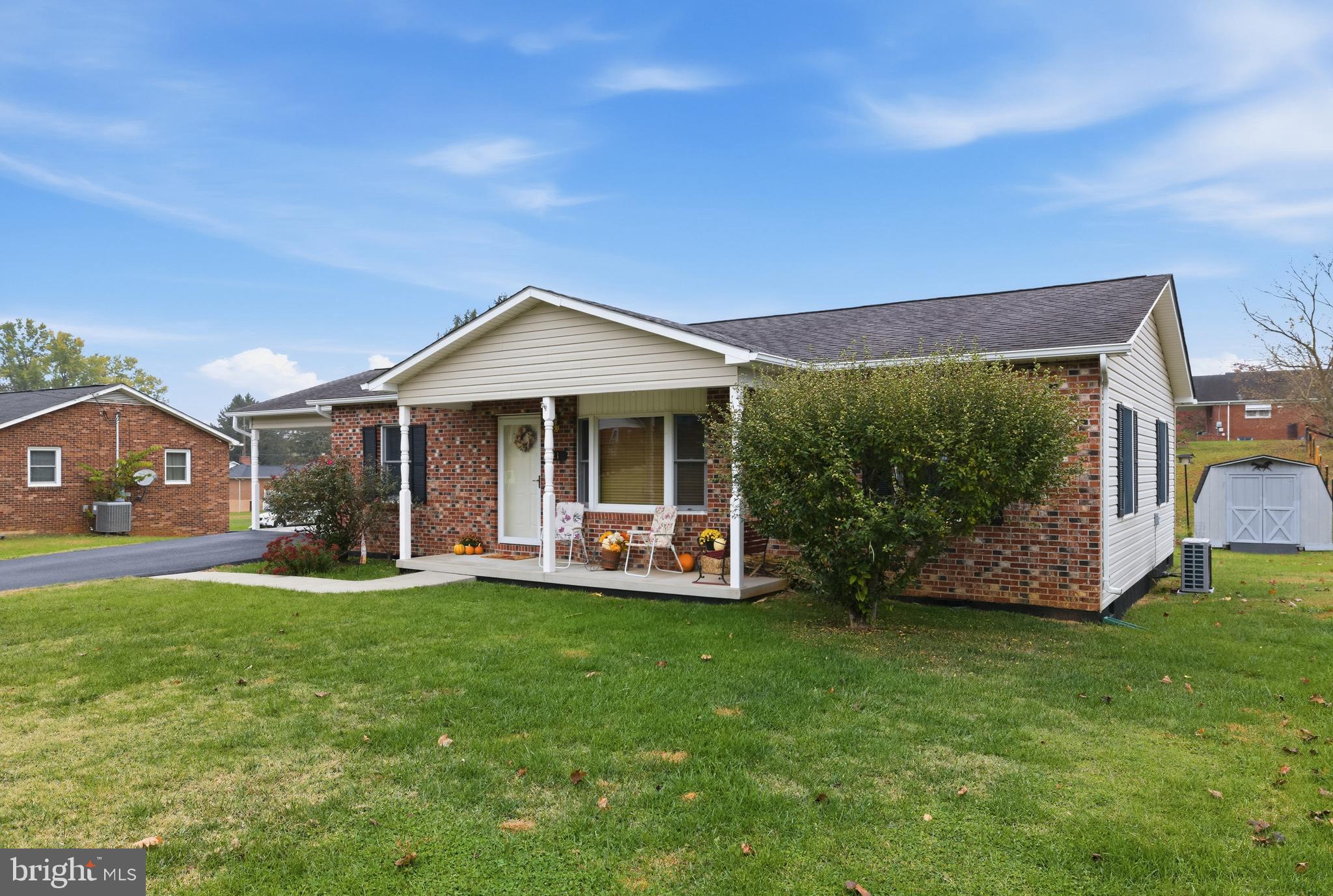 TOWN OF LURAY - Residential