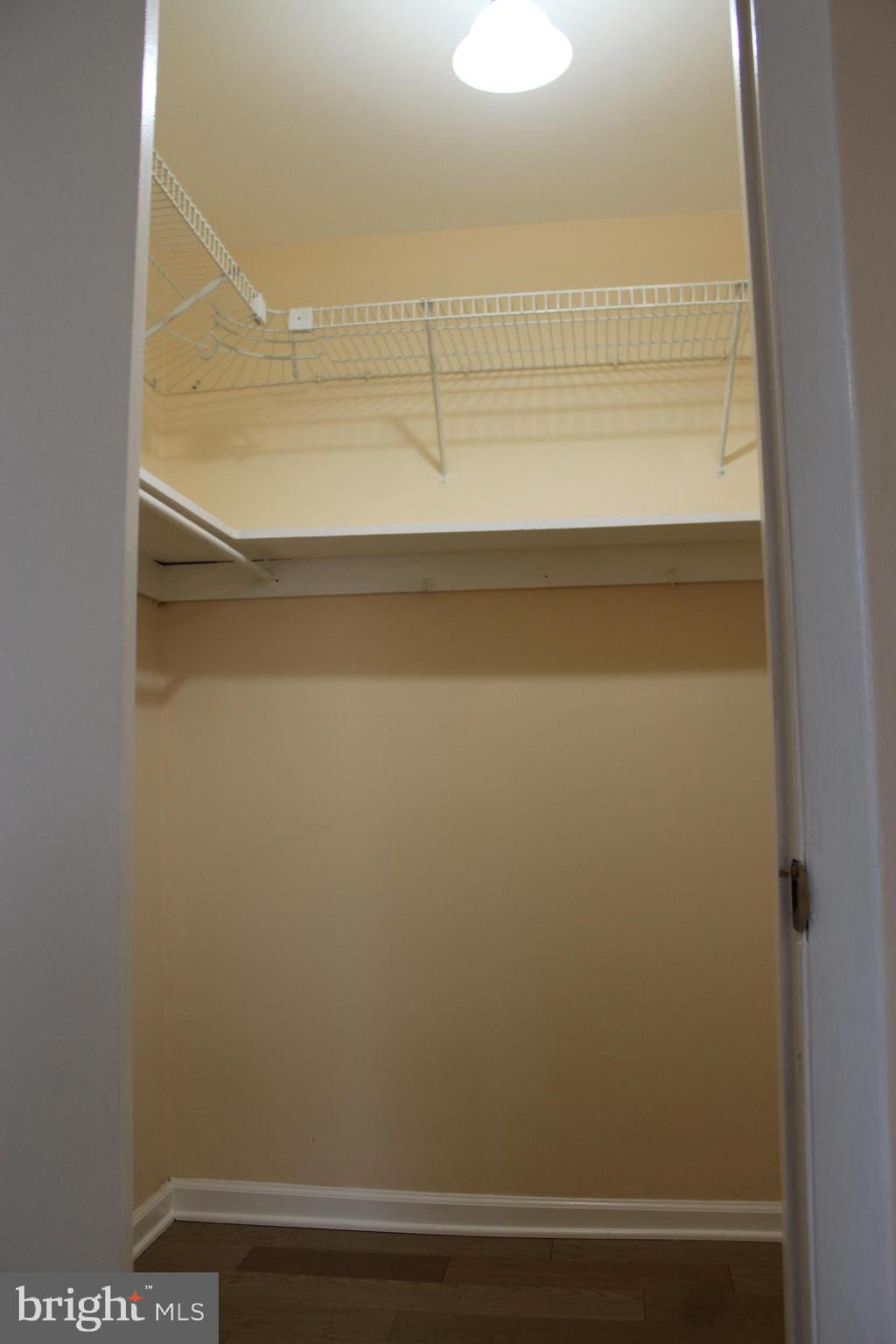 GEORGE MASON VILLAGE - Residential