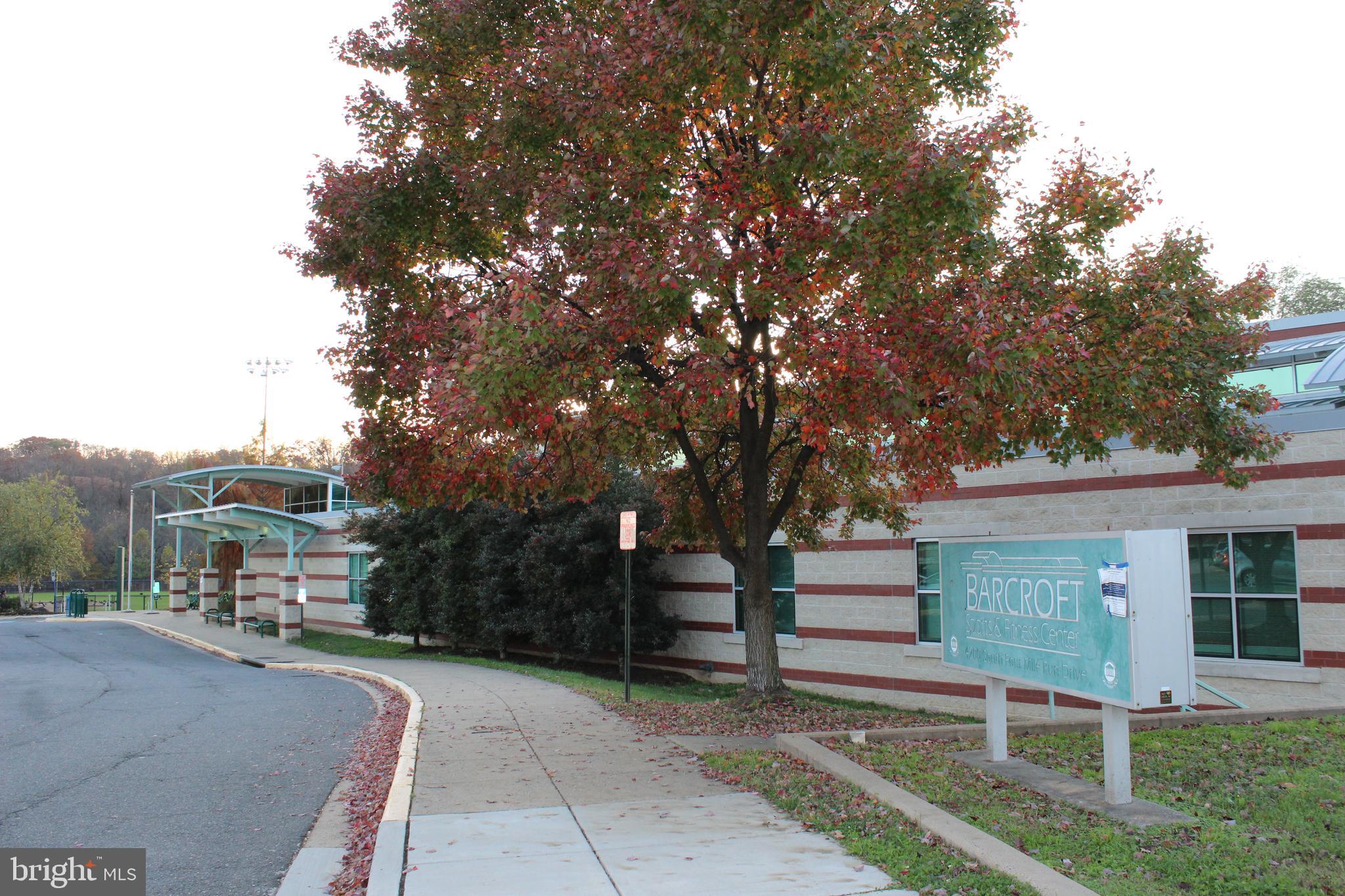 GEORGE MASON VILLAGE - Residential