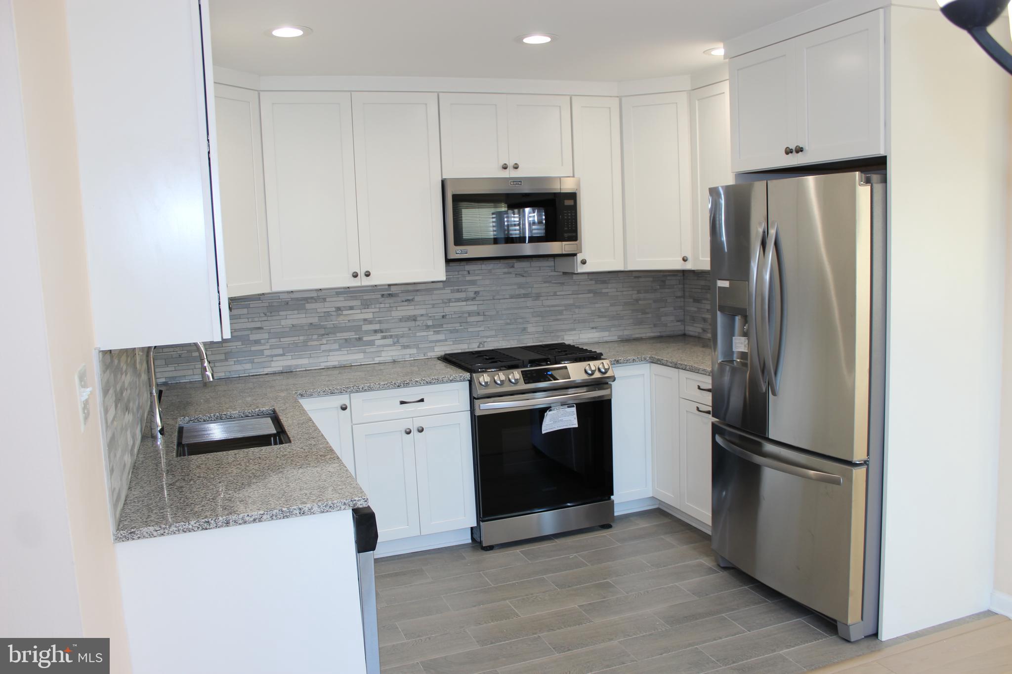 GEORGE MASON VILLAGE - Residential