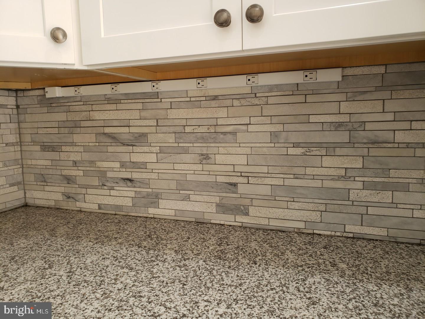 GEORGE MASON VILLAGE - Residential