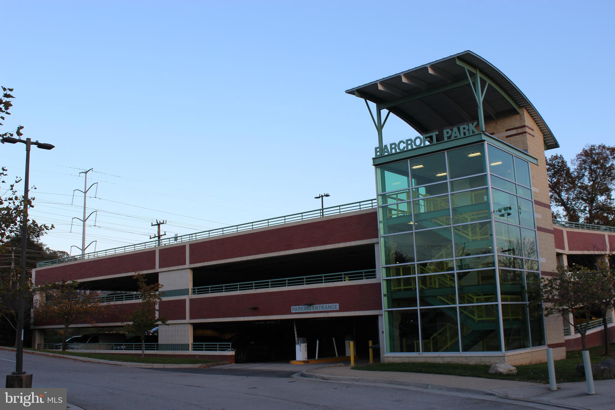 GEORGE MASON VILLAGE - Residential