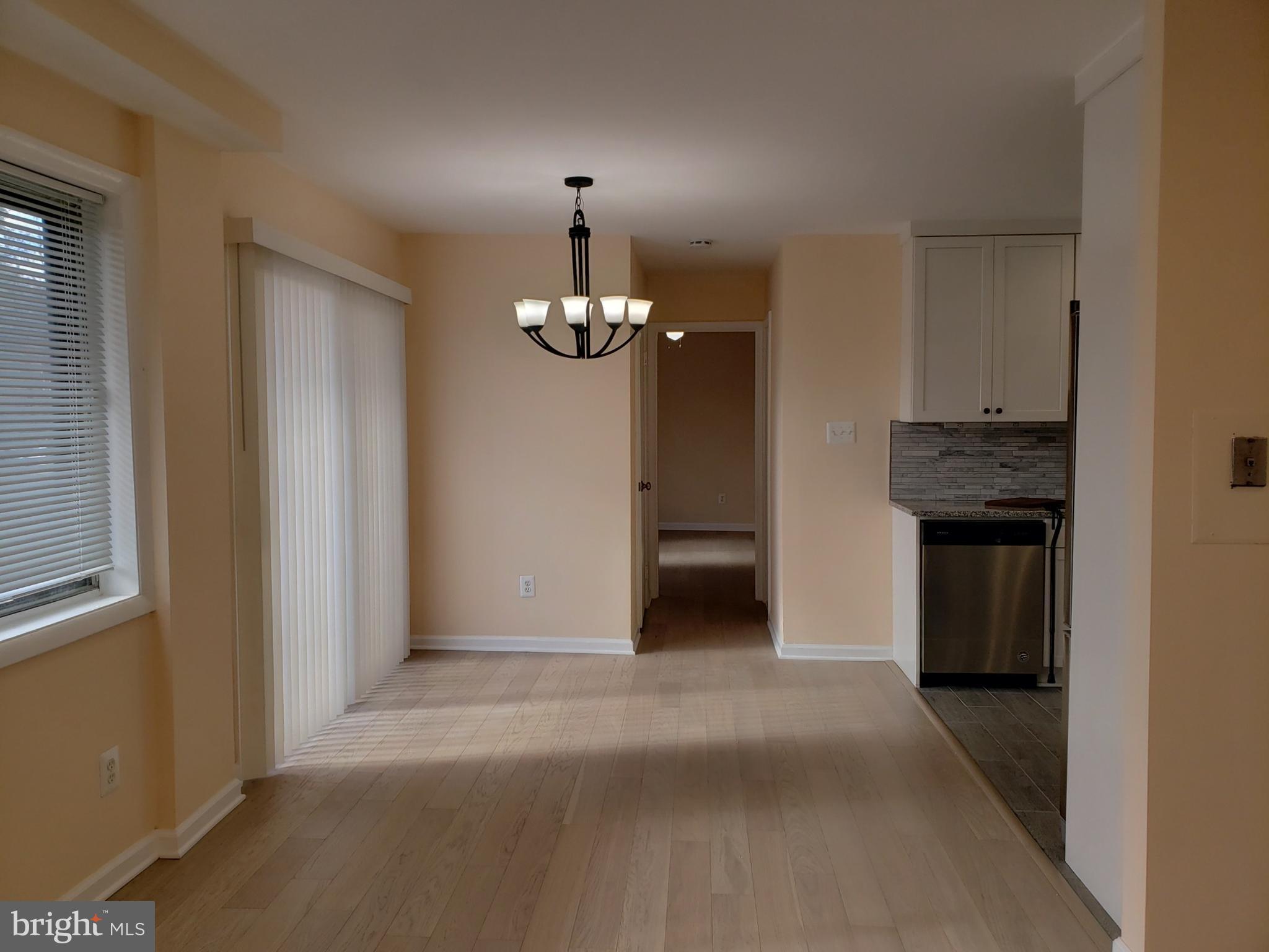 GEORGE MASON VILLAGE - Residential