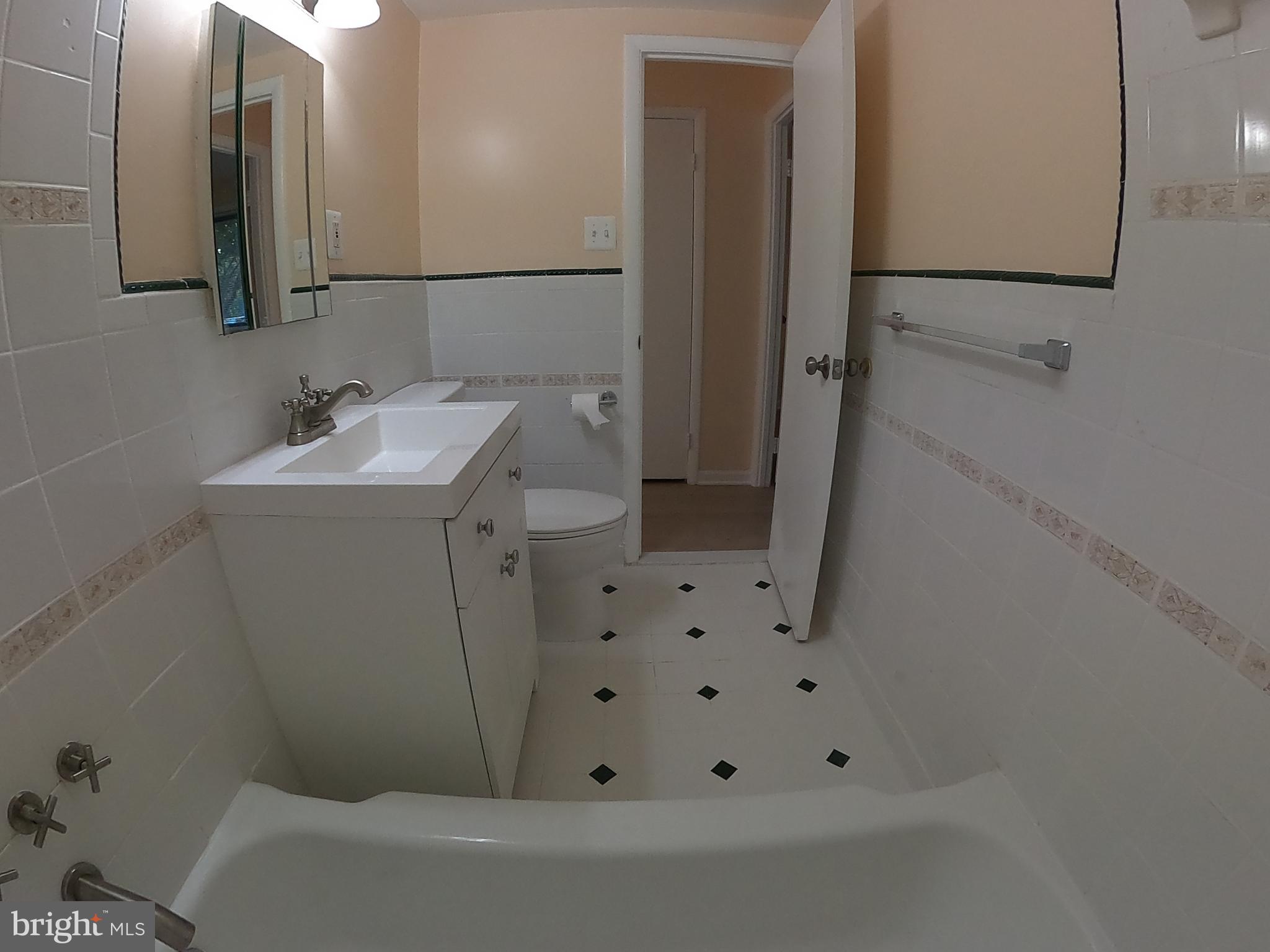 GEORGE MASON VILLAGE - Residential