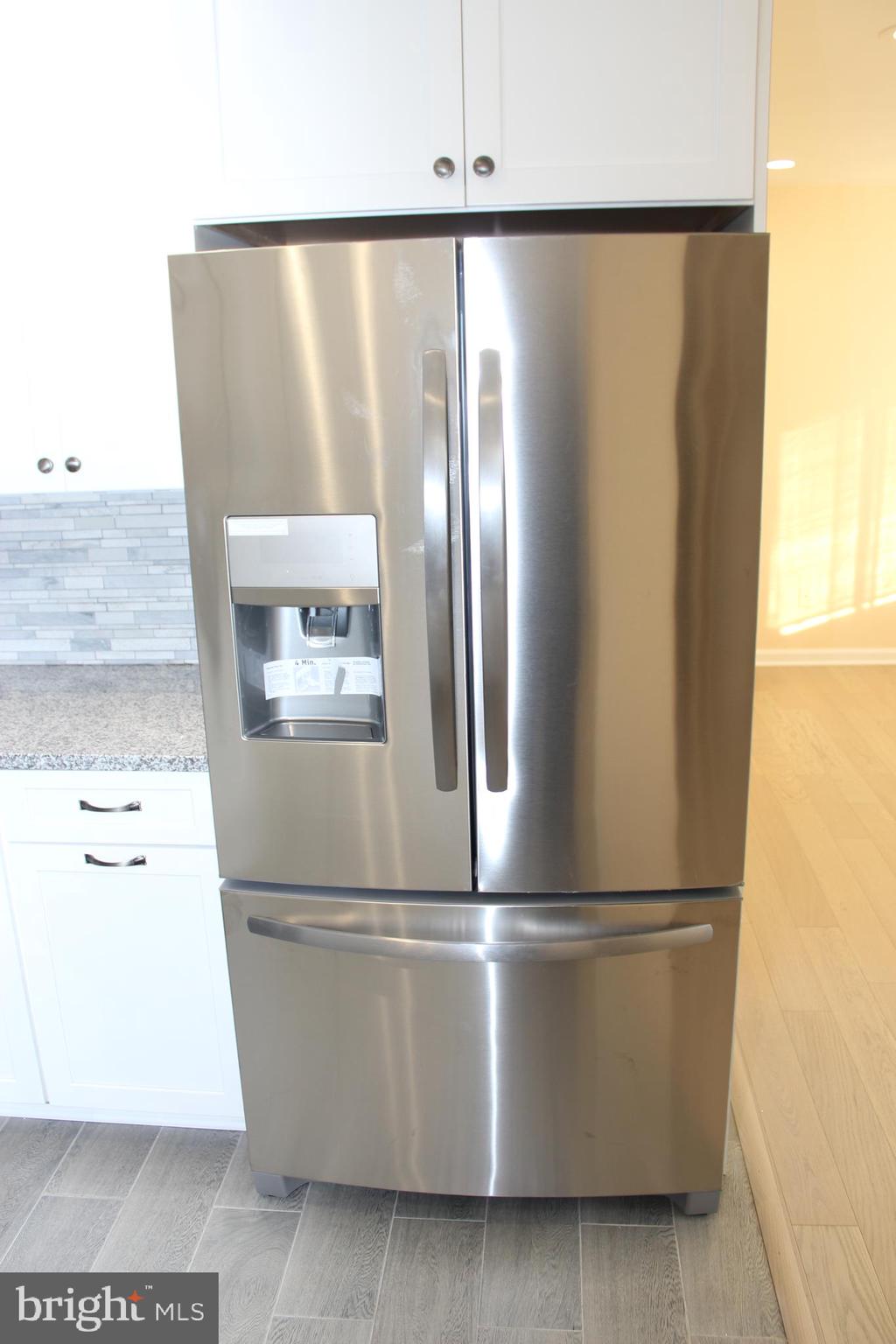 GEORGE MASON VILLAGE - Residential