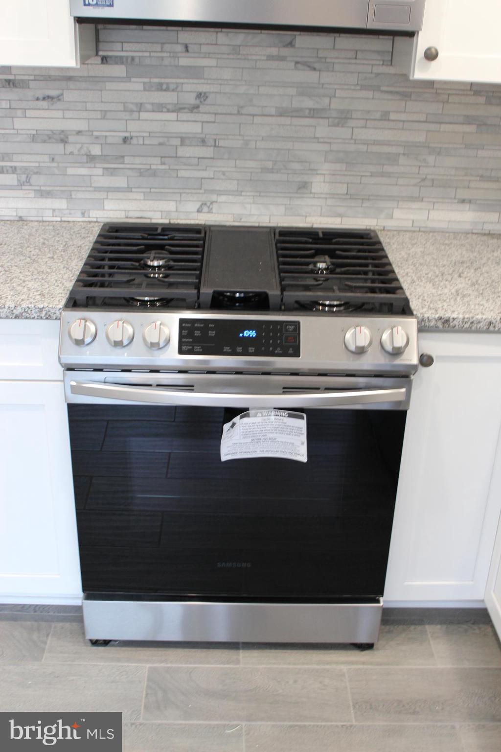 GEORGE MASON VILLAGE - Residential