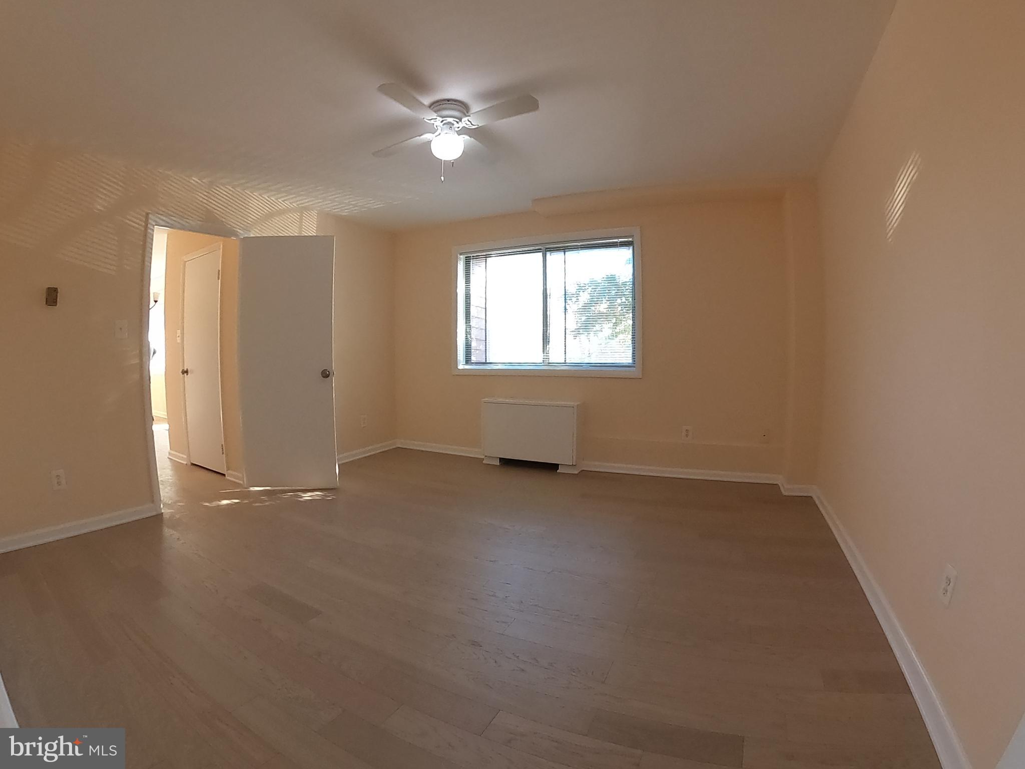 GEORGE MASON VILLAGE - Residential