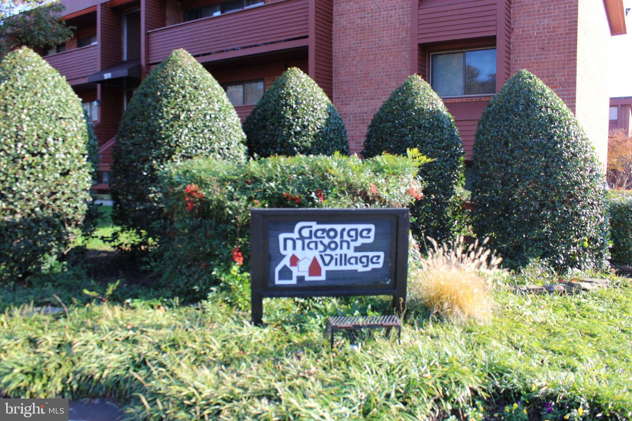 GEORGE MASON VILLAGE - Residential