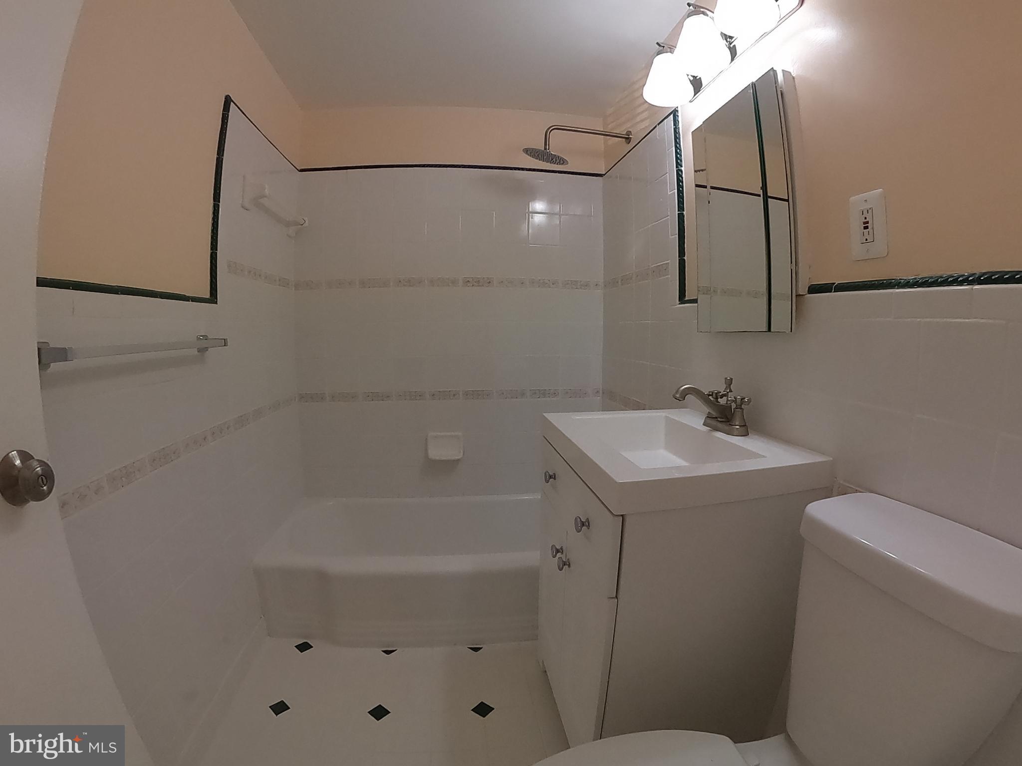 GEORGE MASON VILLAGE - Residential