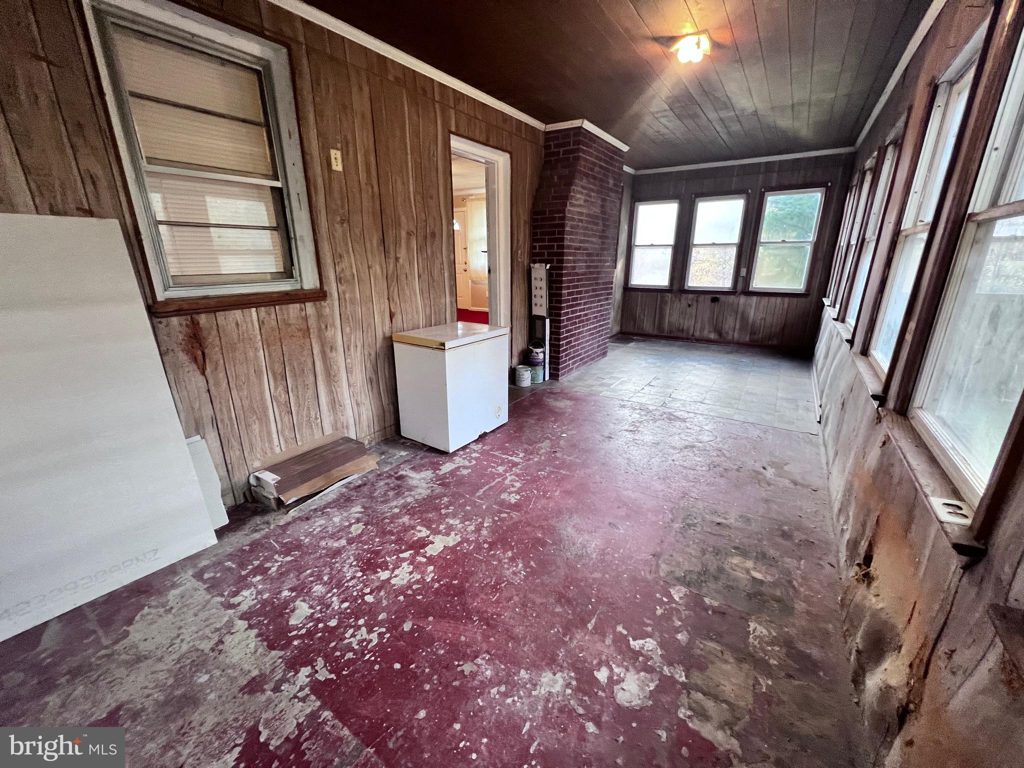 GARRETT ACRES - Residential