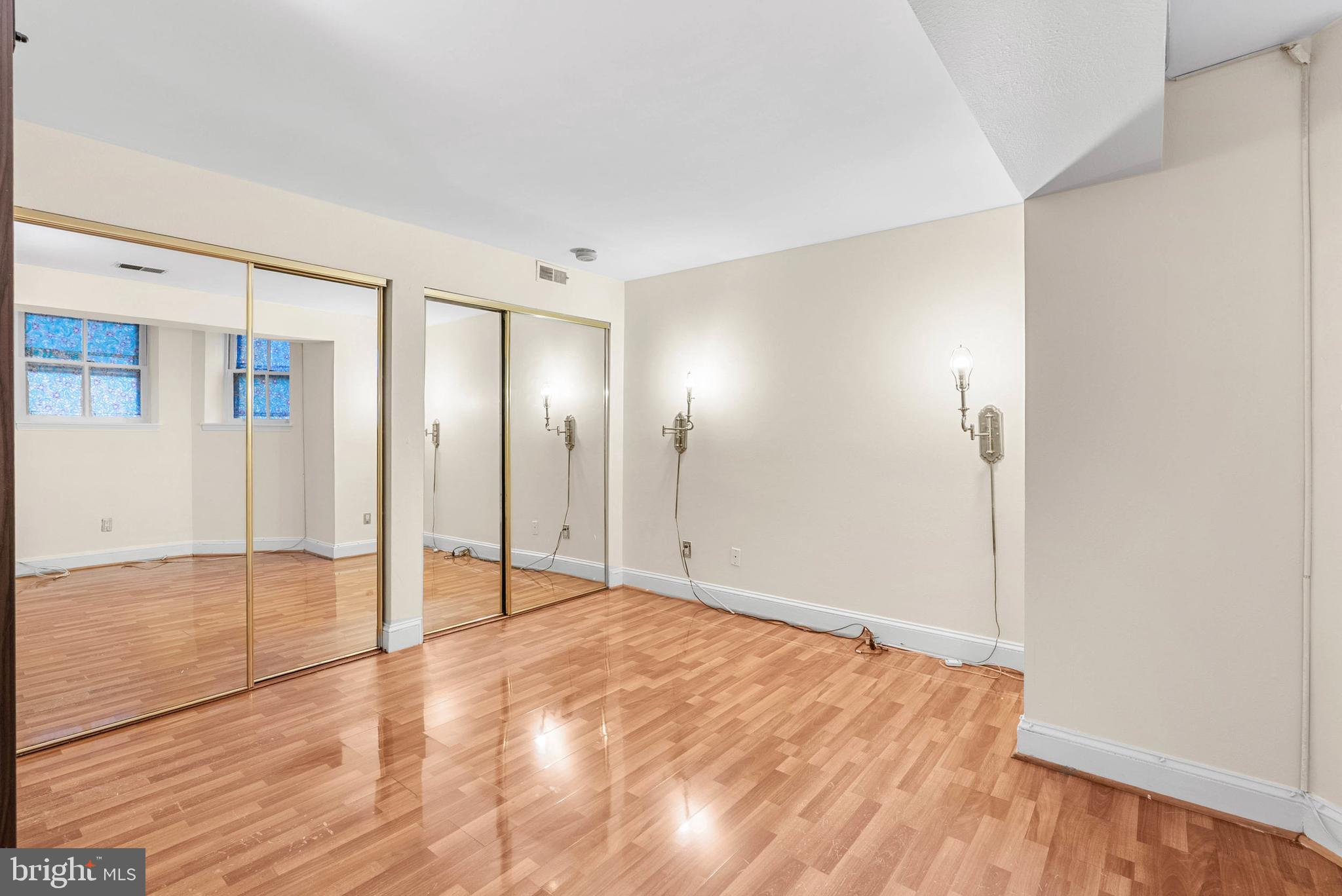 ART MUSEUM AREA - Residential