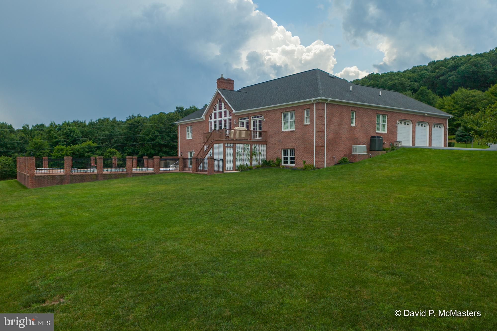 THE MEADOWS AT SLEEPY CREEK - Residential