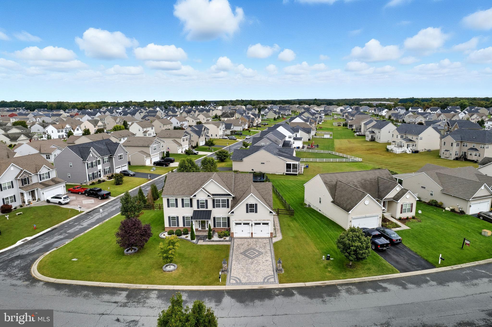 347 WILLOWWOOD DRIVE