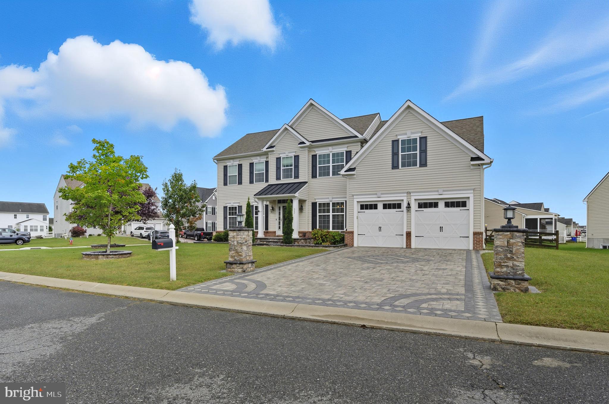 347 WILLOWWOOD DRIVE
