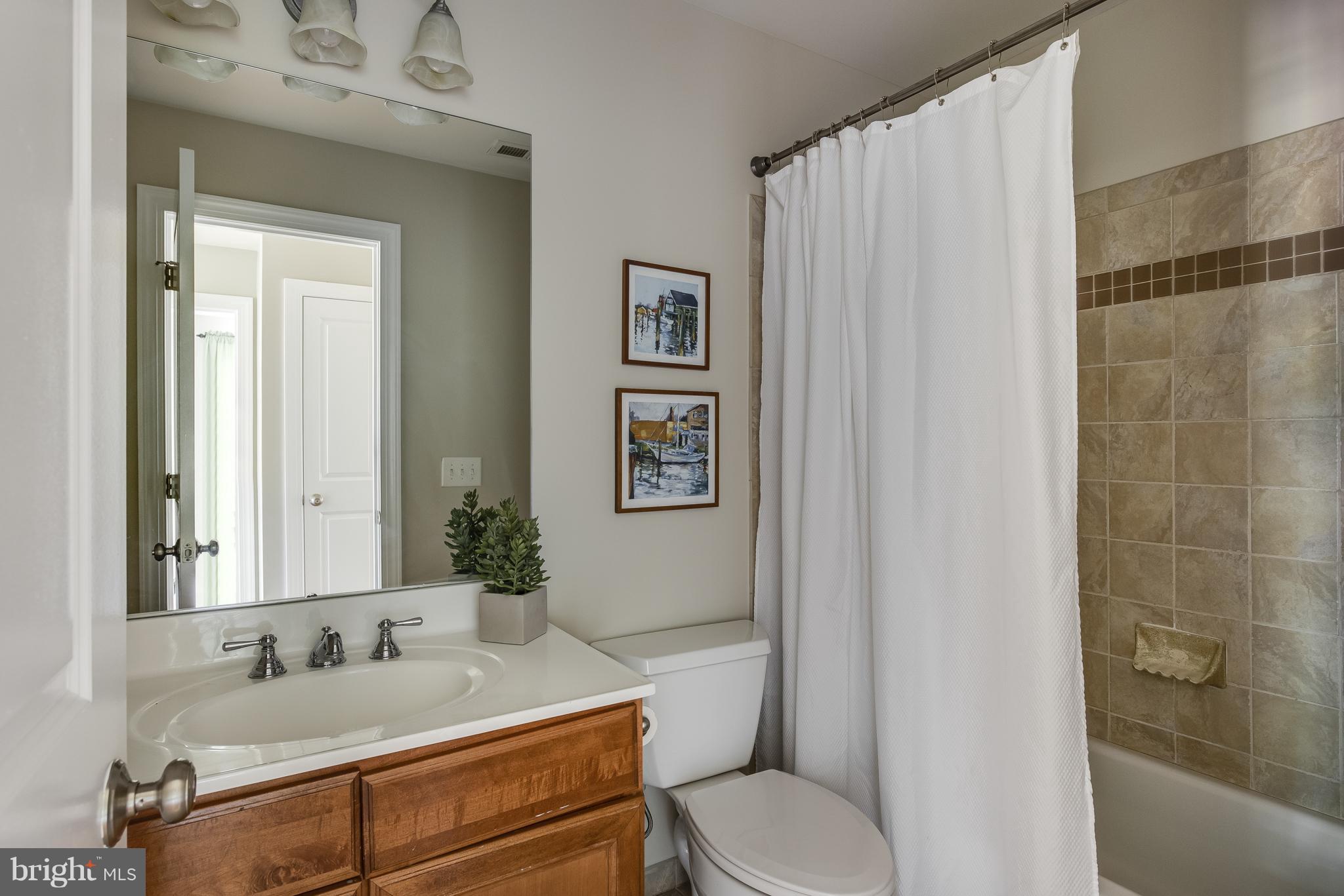 EASTPORT - Residential