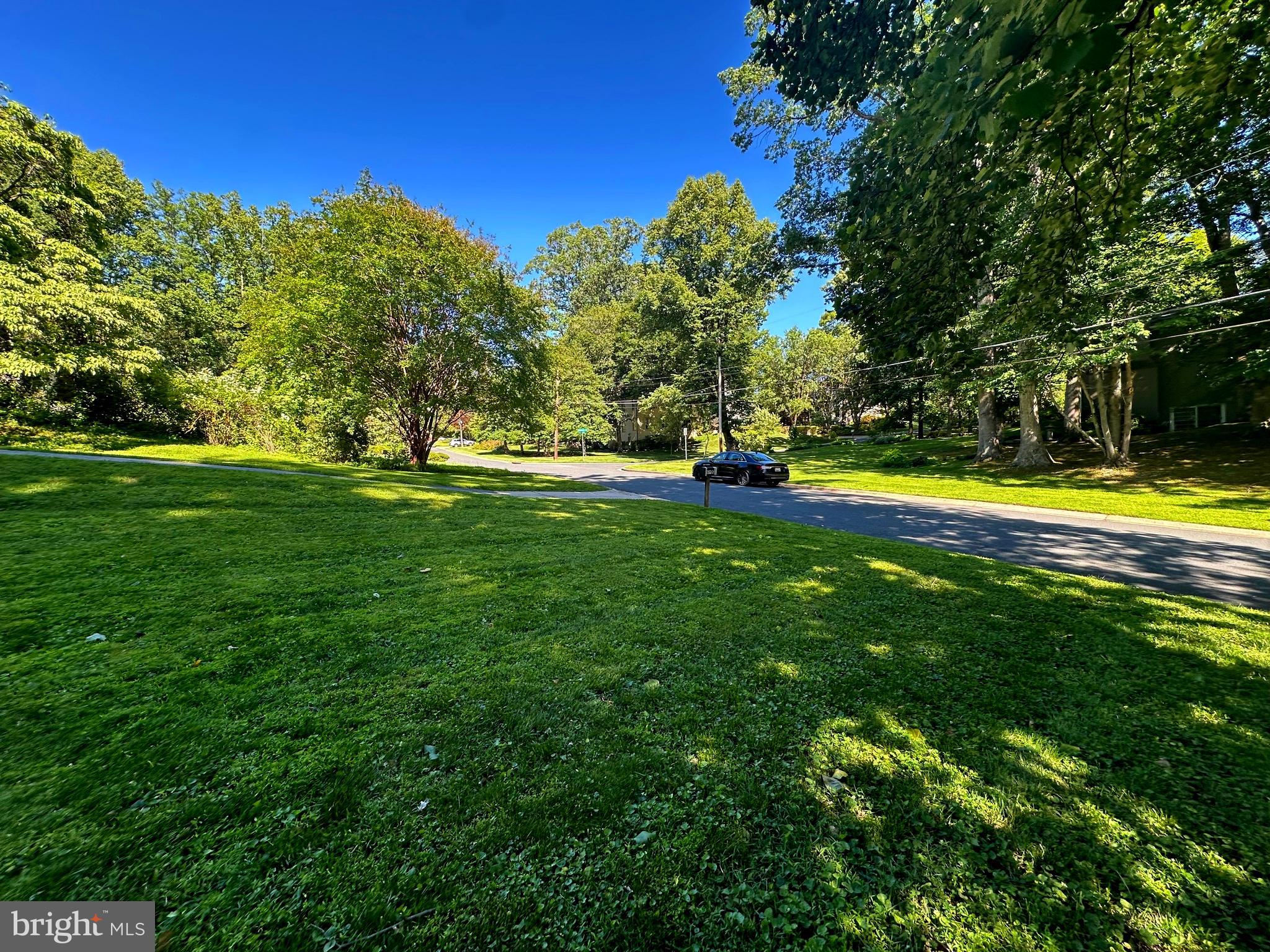 6900 HEATHERHILL ROAD