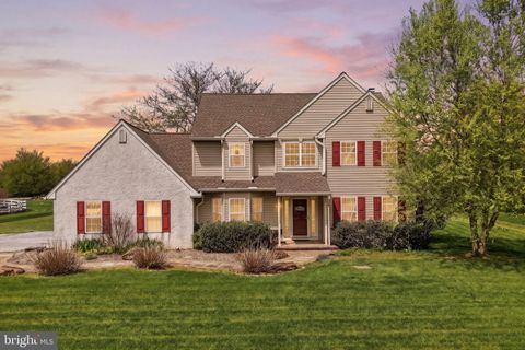 4 GREENFIELD ROAD COCHRANVILLE PA 19330