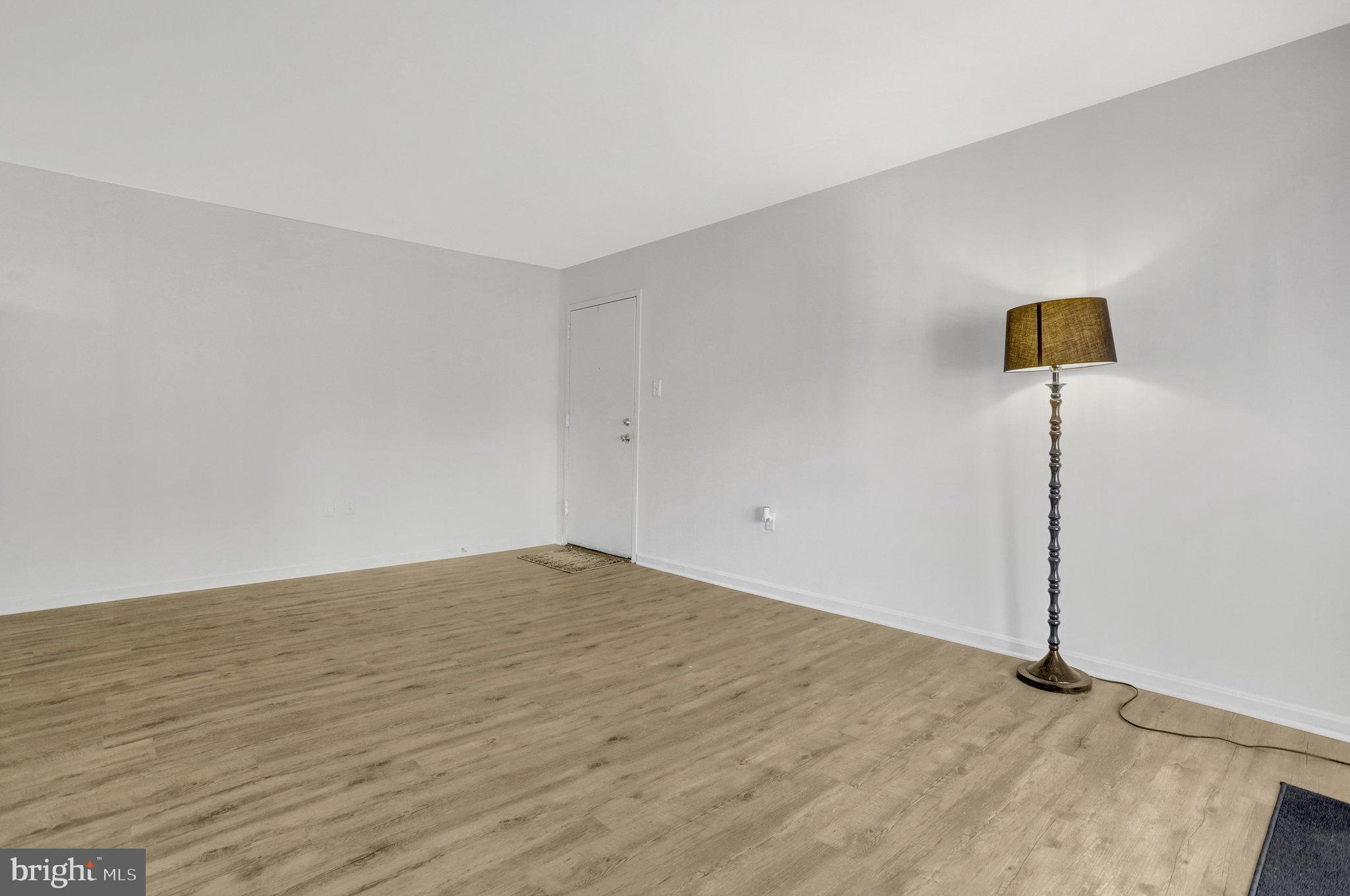 MAYFLOWER SQUARE - Residential