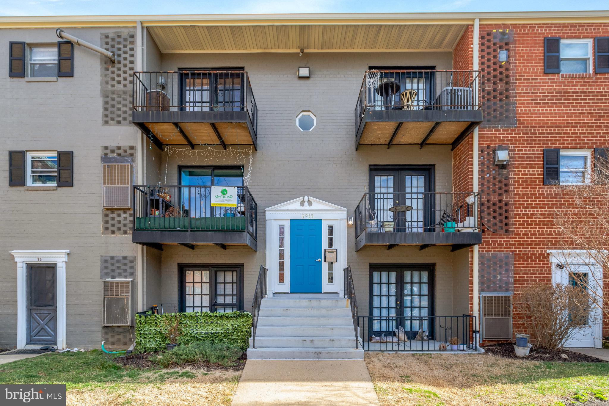 MAYFLOWER SQUARE - Residential