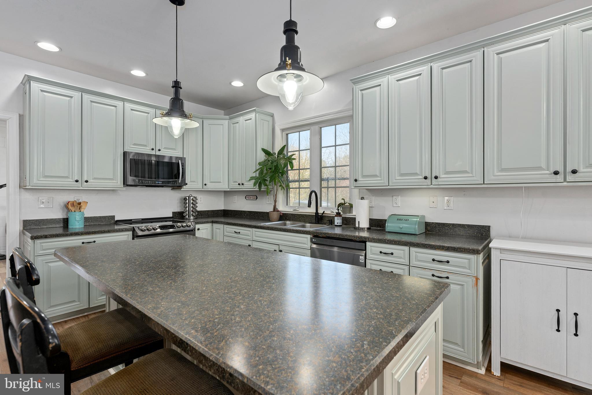 HAMPSTEAD - Residential