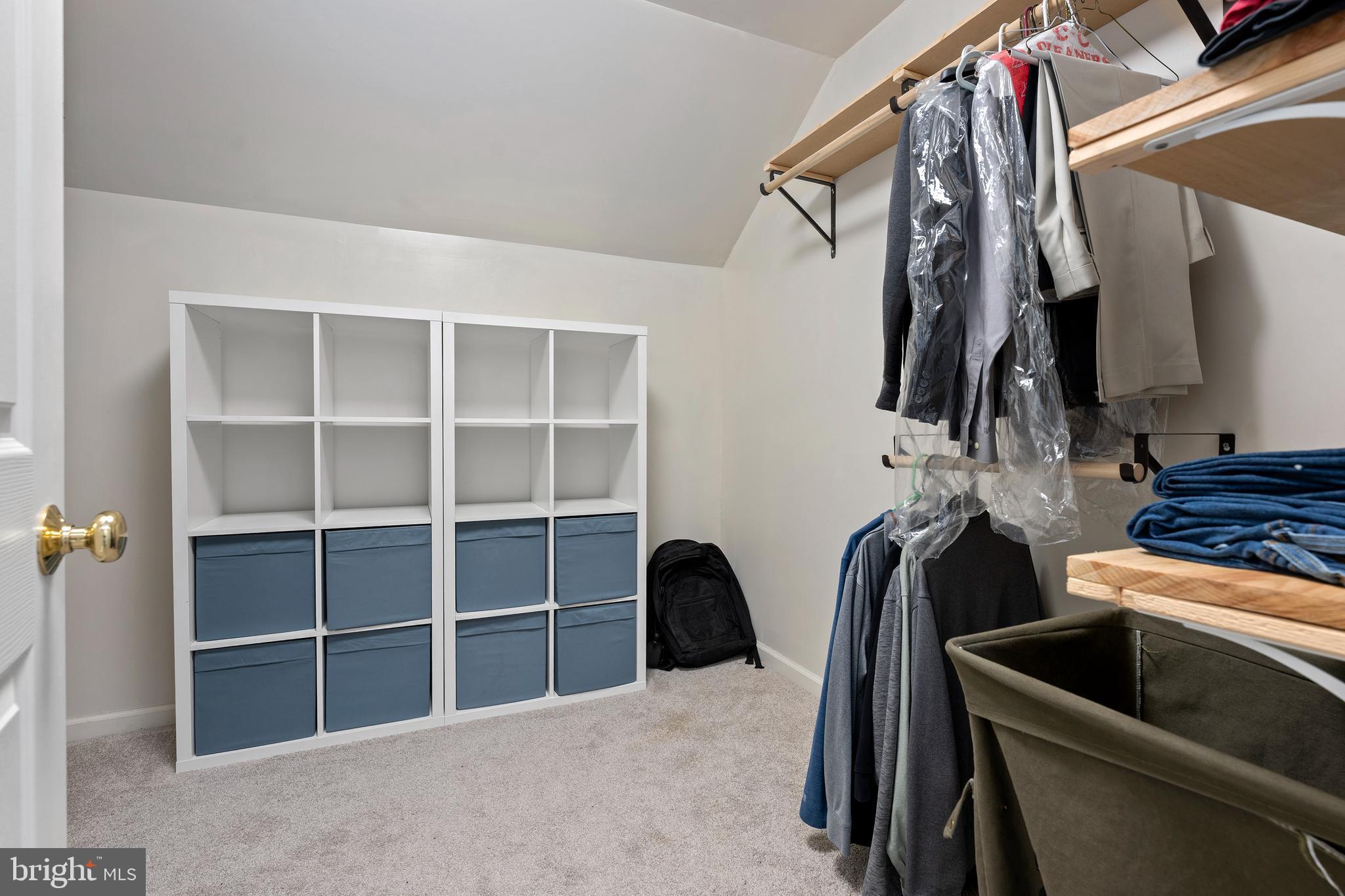 HAMPSTEAD - Residential