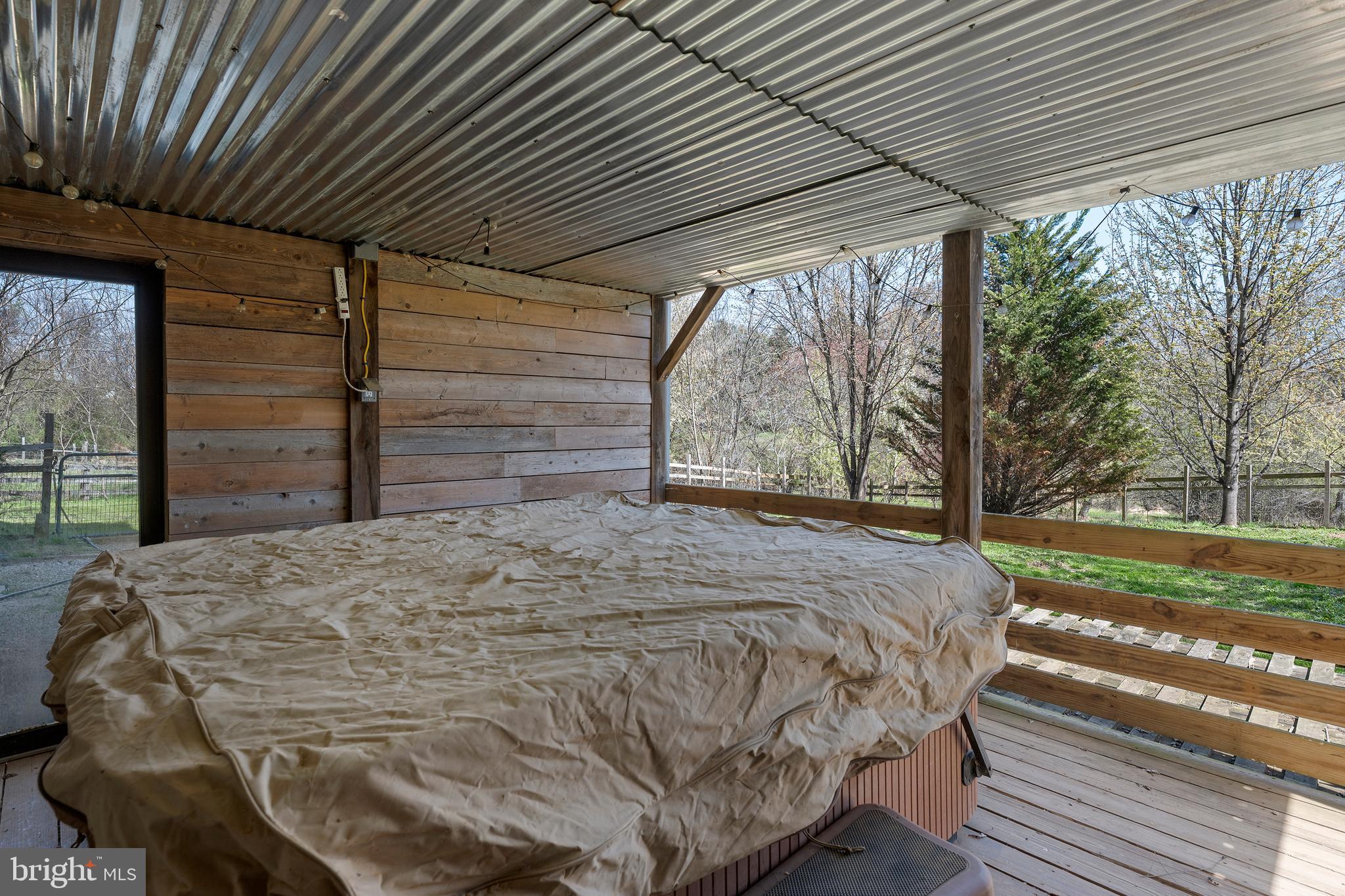 HAMPSTEAD - Residential