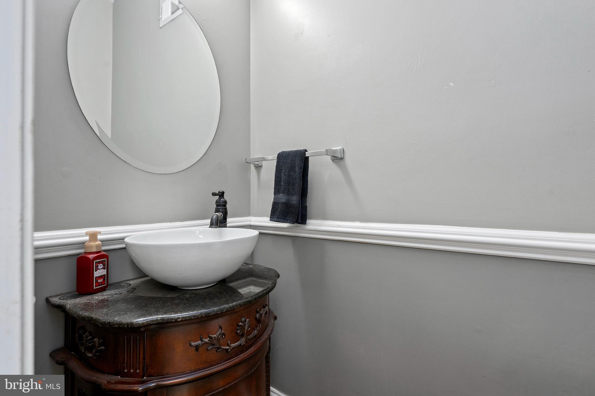 HAMPSTEAD - Residential