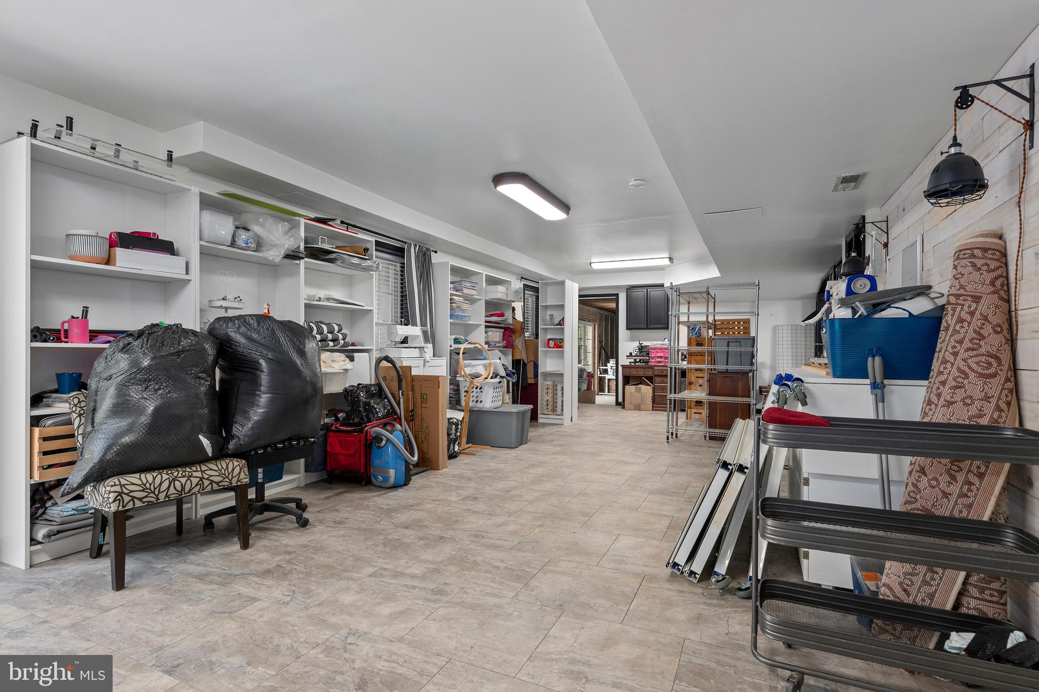 HAMPSTEAD - Residential