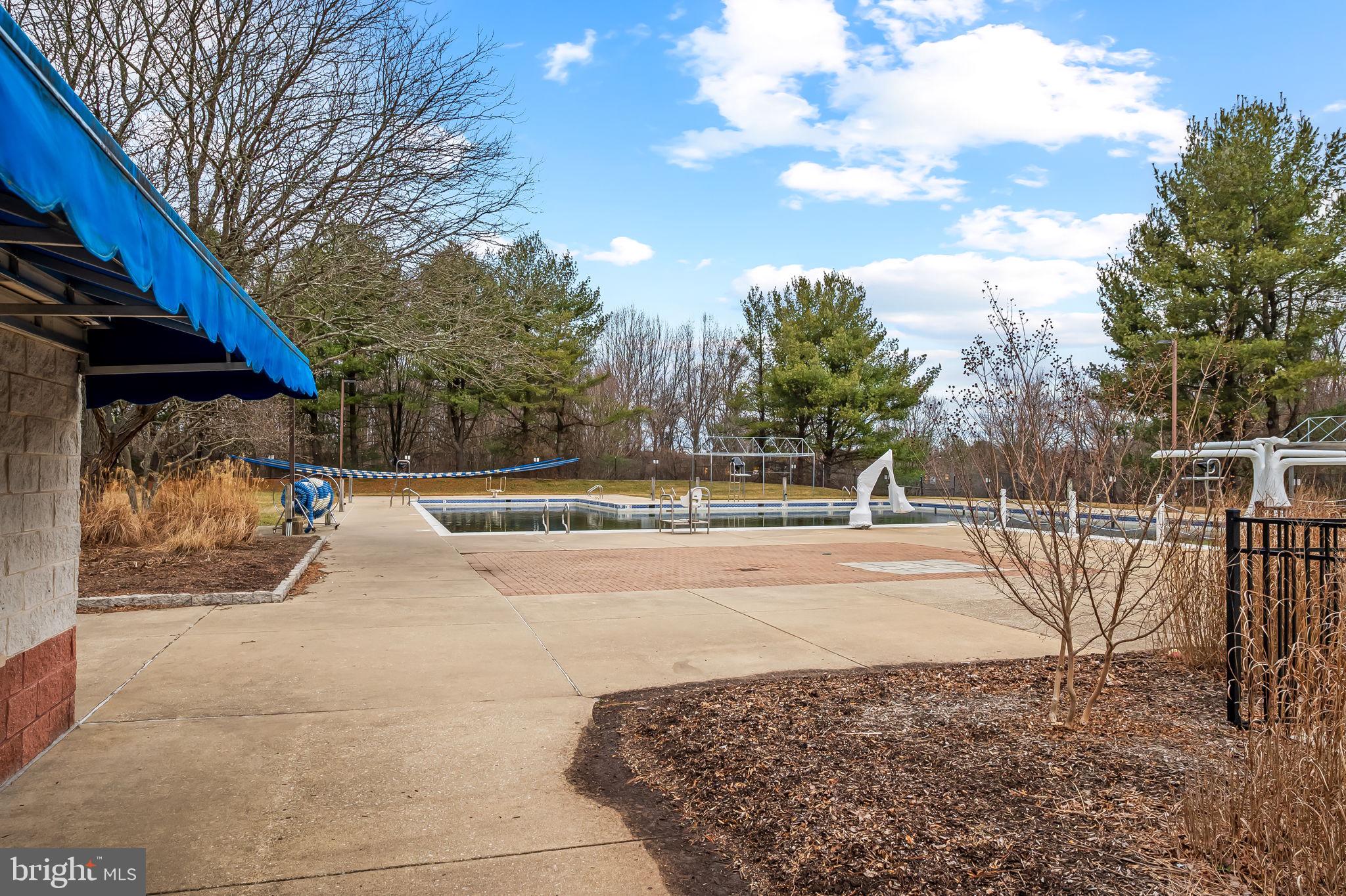 VILLAGE OF RIVER HILL - Residential