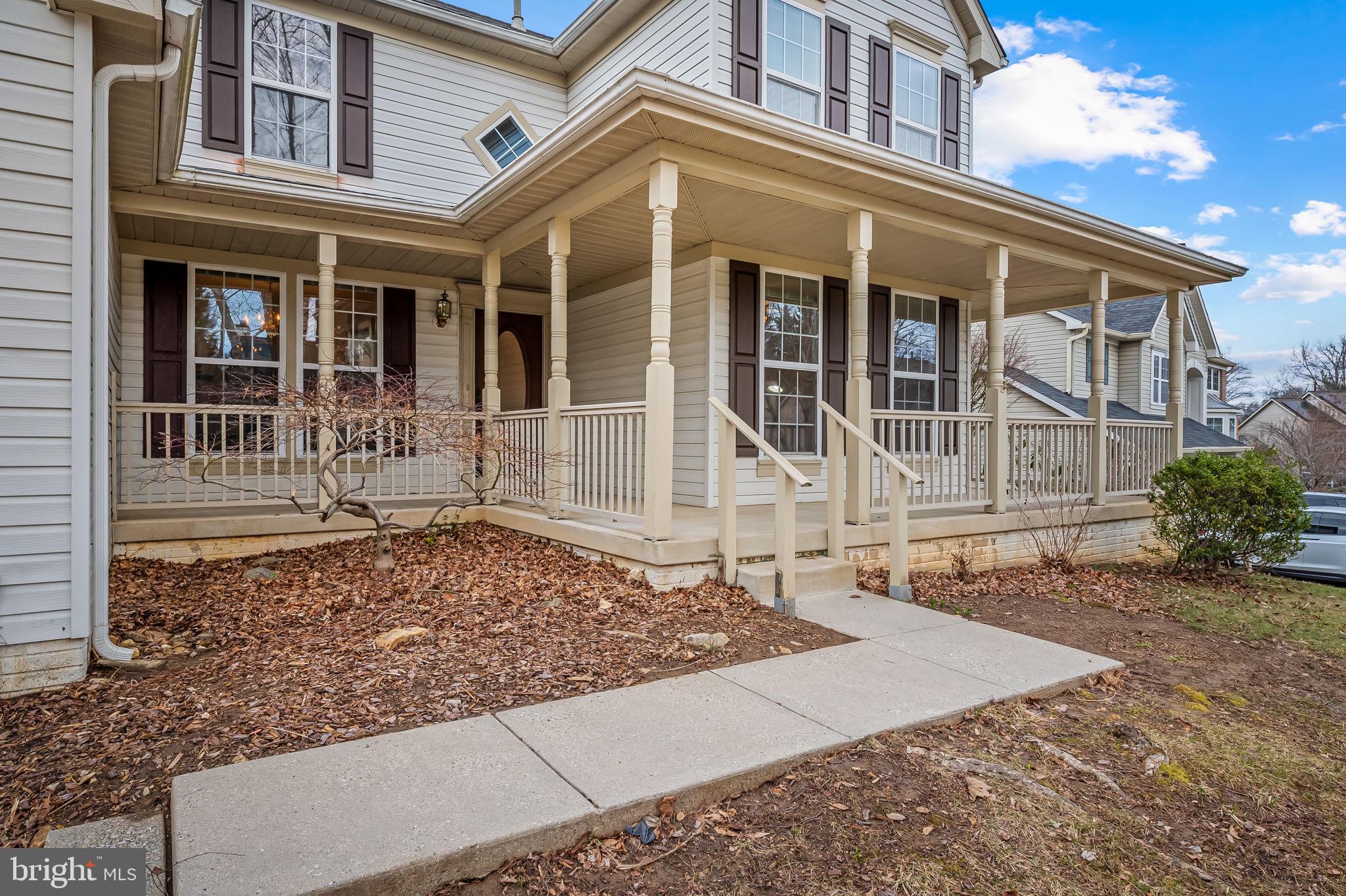 VILLAGE OF RIVER HILL - Residential