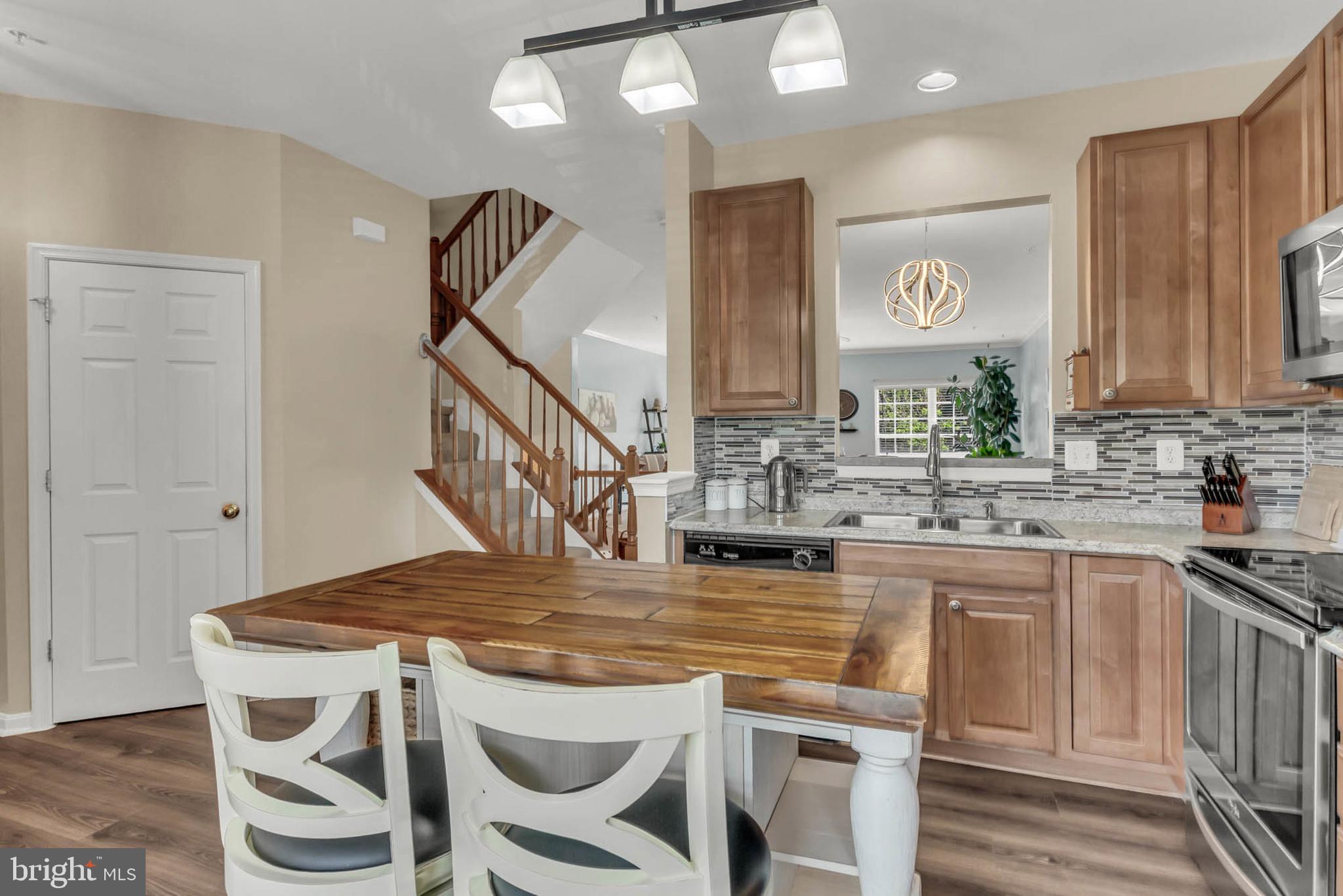 2911 INDIANSUMMER COURT