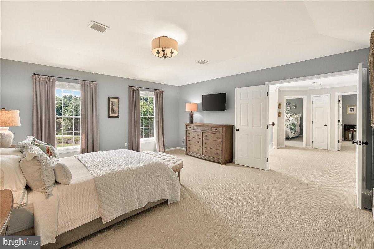 HOLBROOK HEIGHTS - Residential