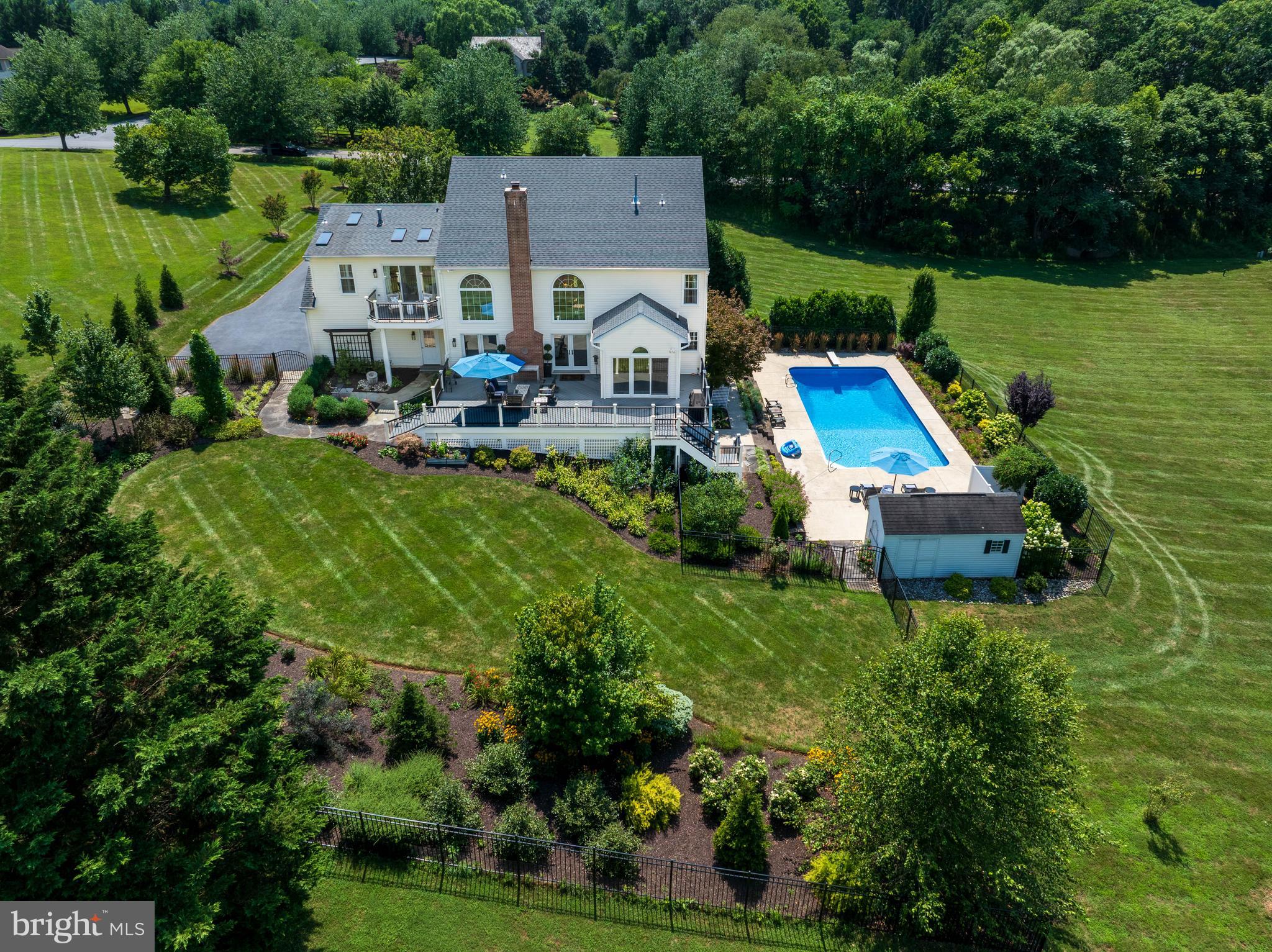 HOLBROOK HEIGHTS - Residential