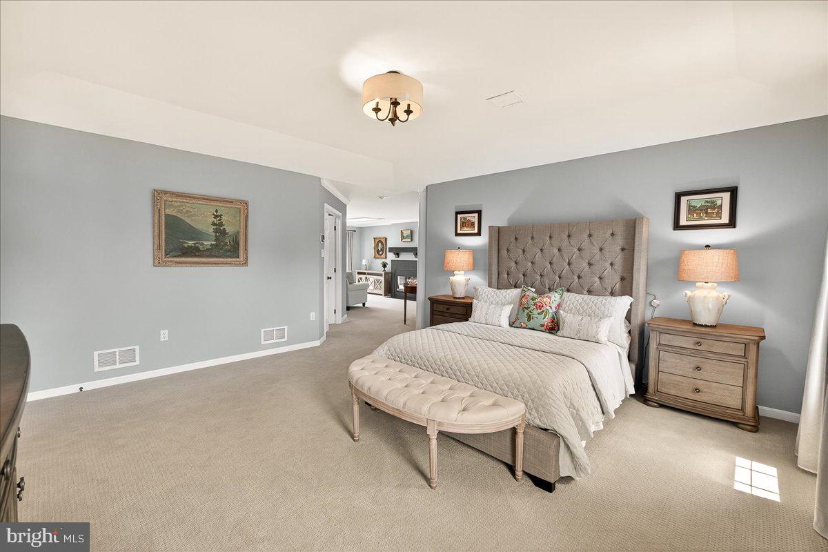 HOLBROOK HEIGHTS - Residential