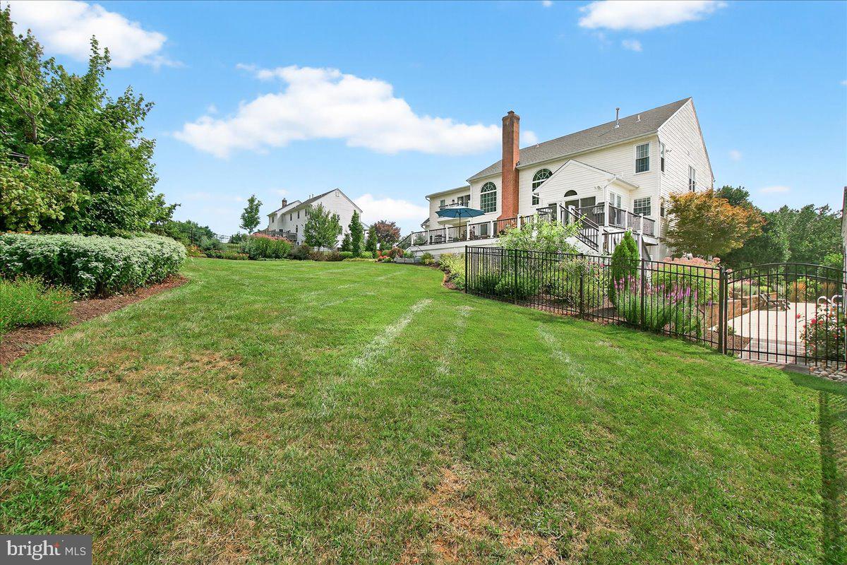 HOLBROOK HEIGHTS - Residential