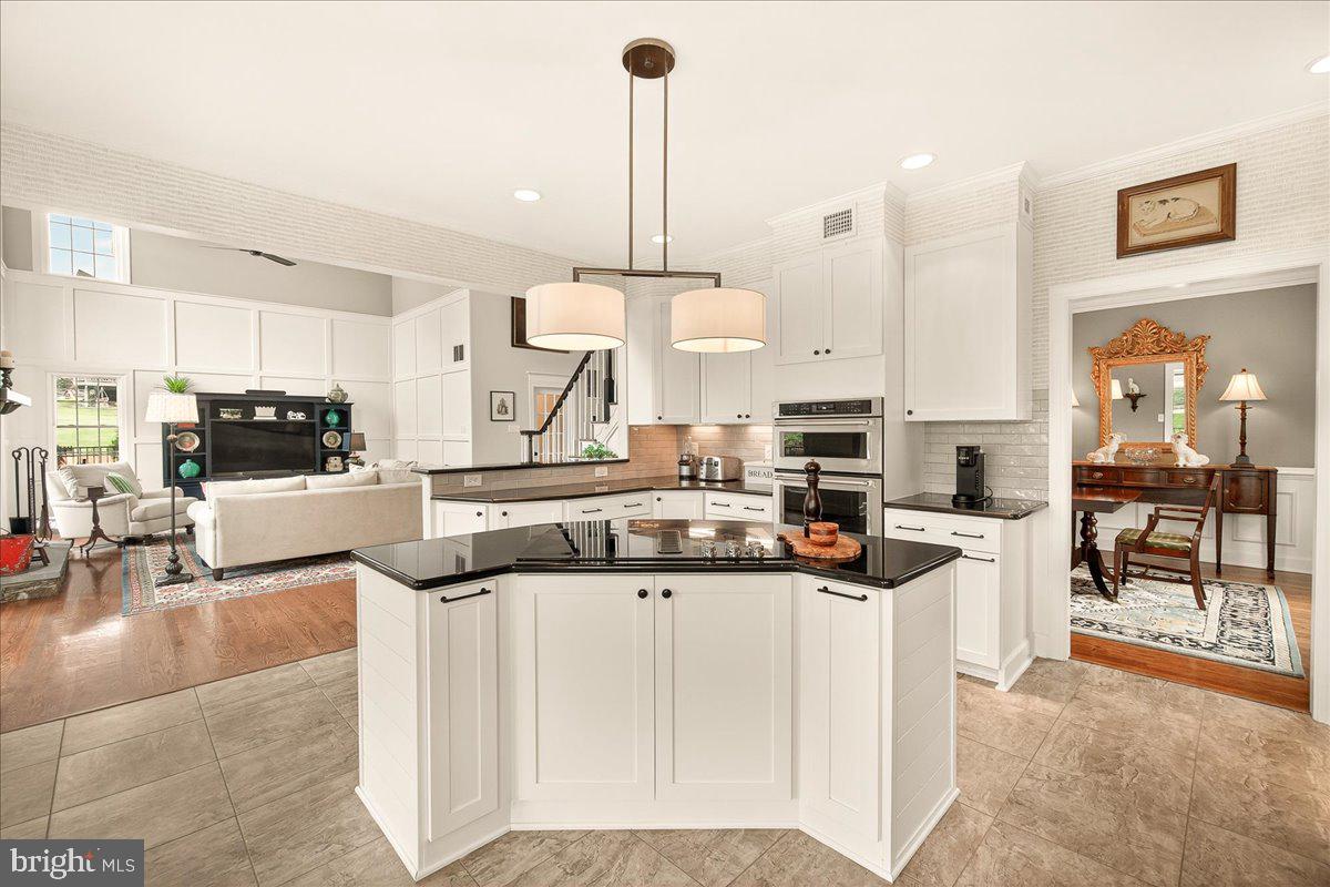 HOLBROOK HEIGHTS - Residential